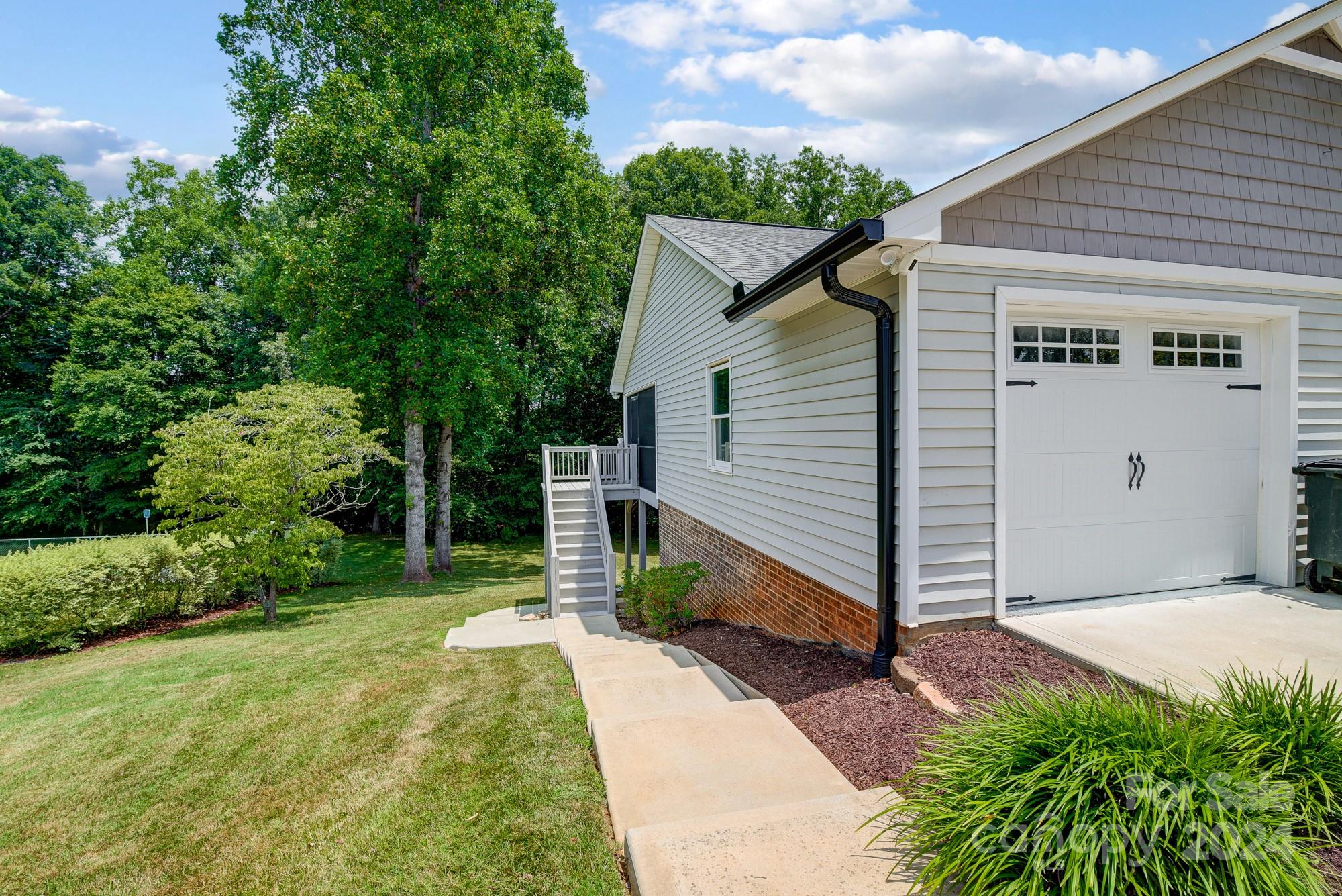 Lincoln Forest - Residential
