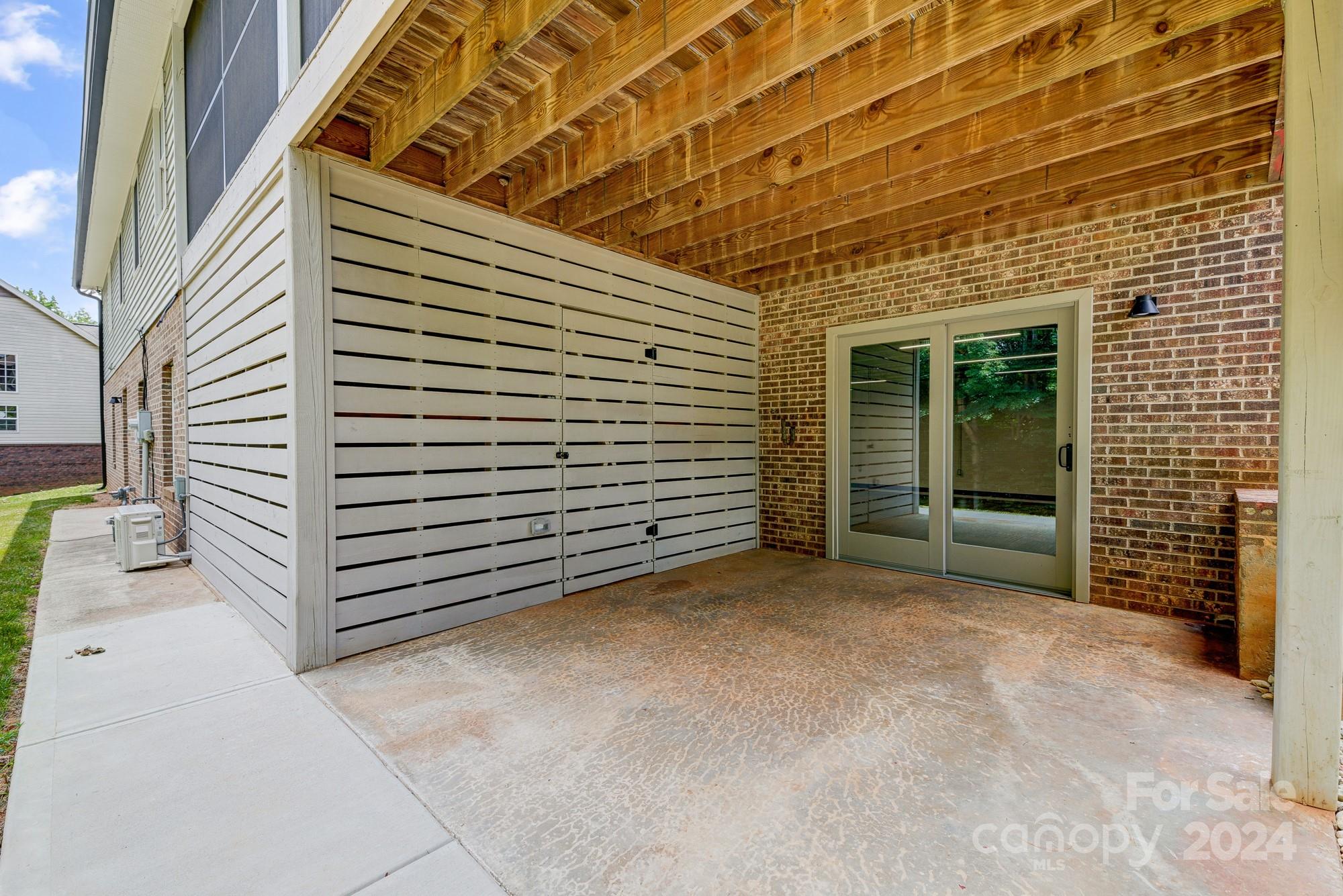 Lincoln Forest - Residential