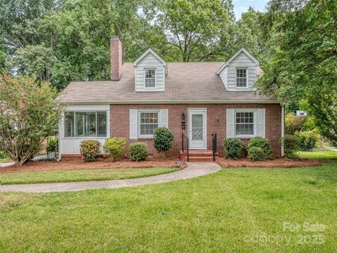 1321 Pinecrest Avenue Charlotte NC 28205