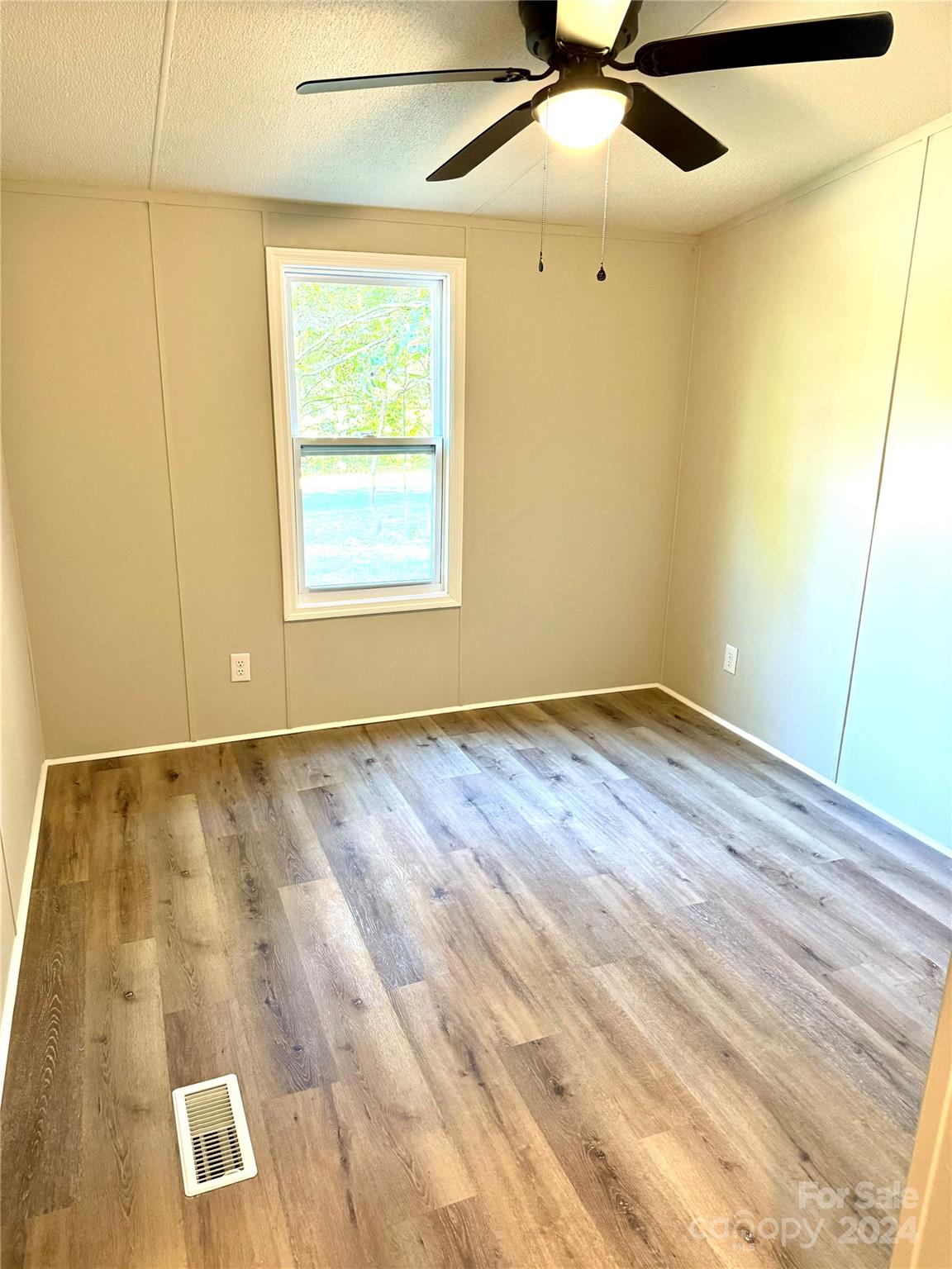 Mount Anderson - Residential