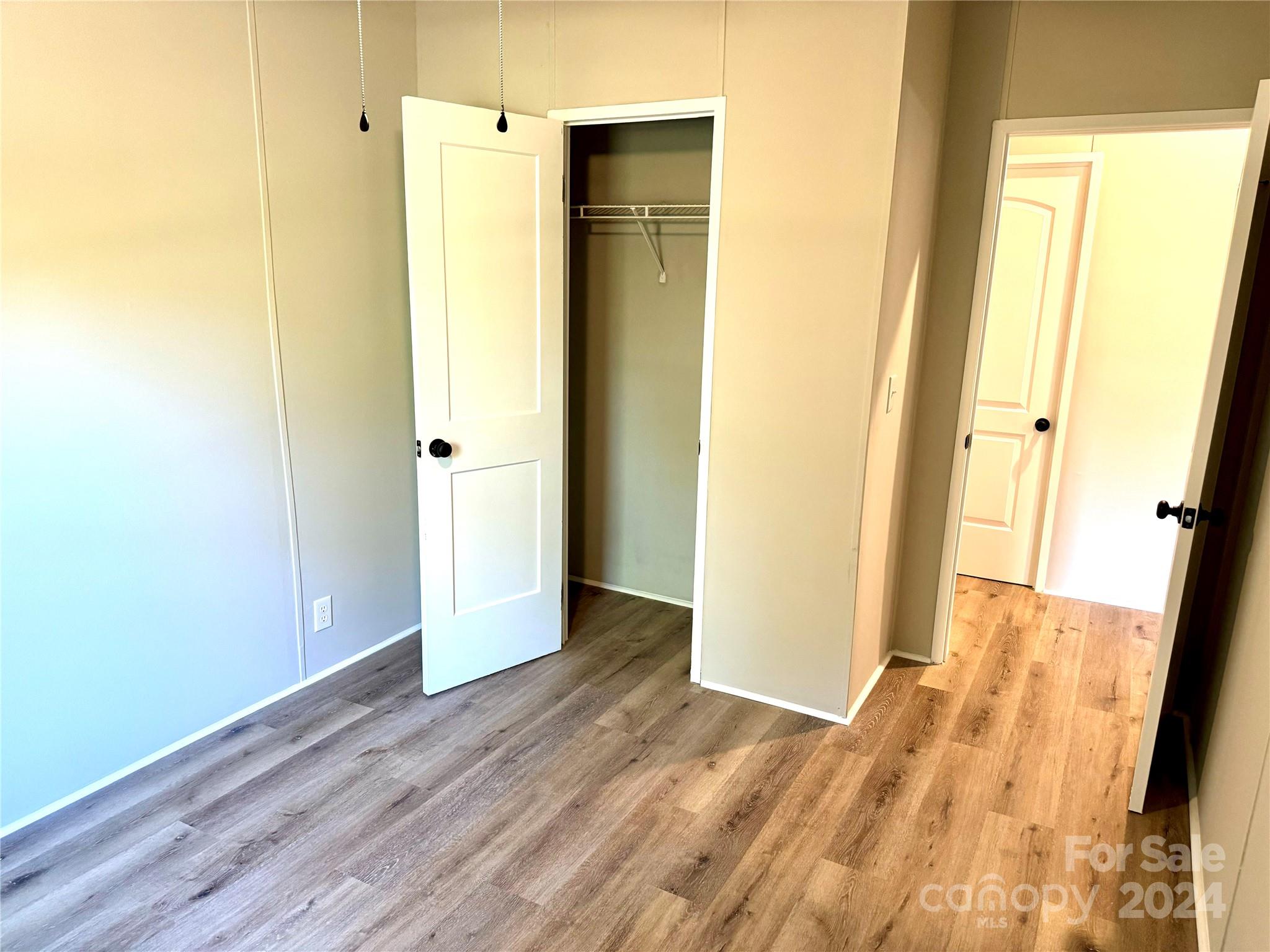 Mount Anderson - Residential