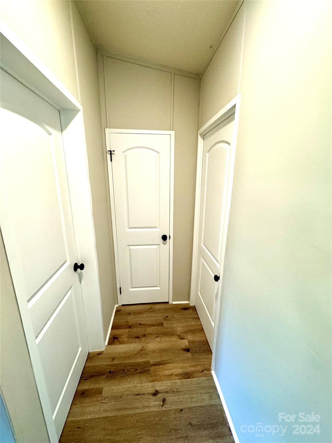 Mount Anderson - Residential