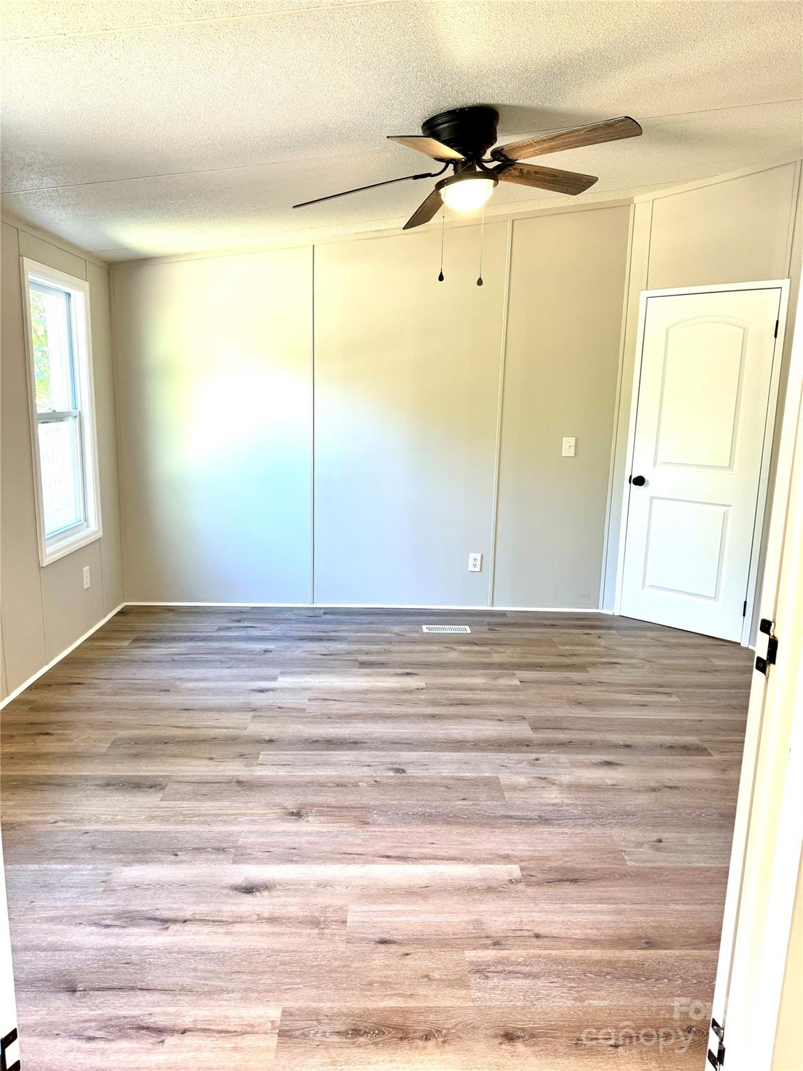 Mount Anderson - Residential