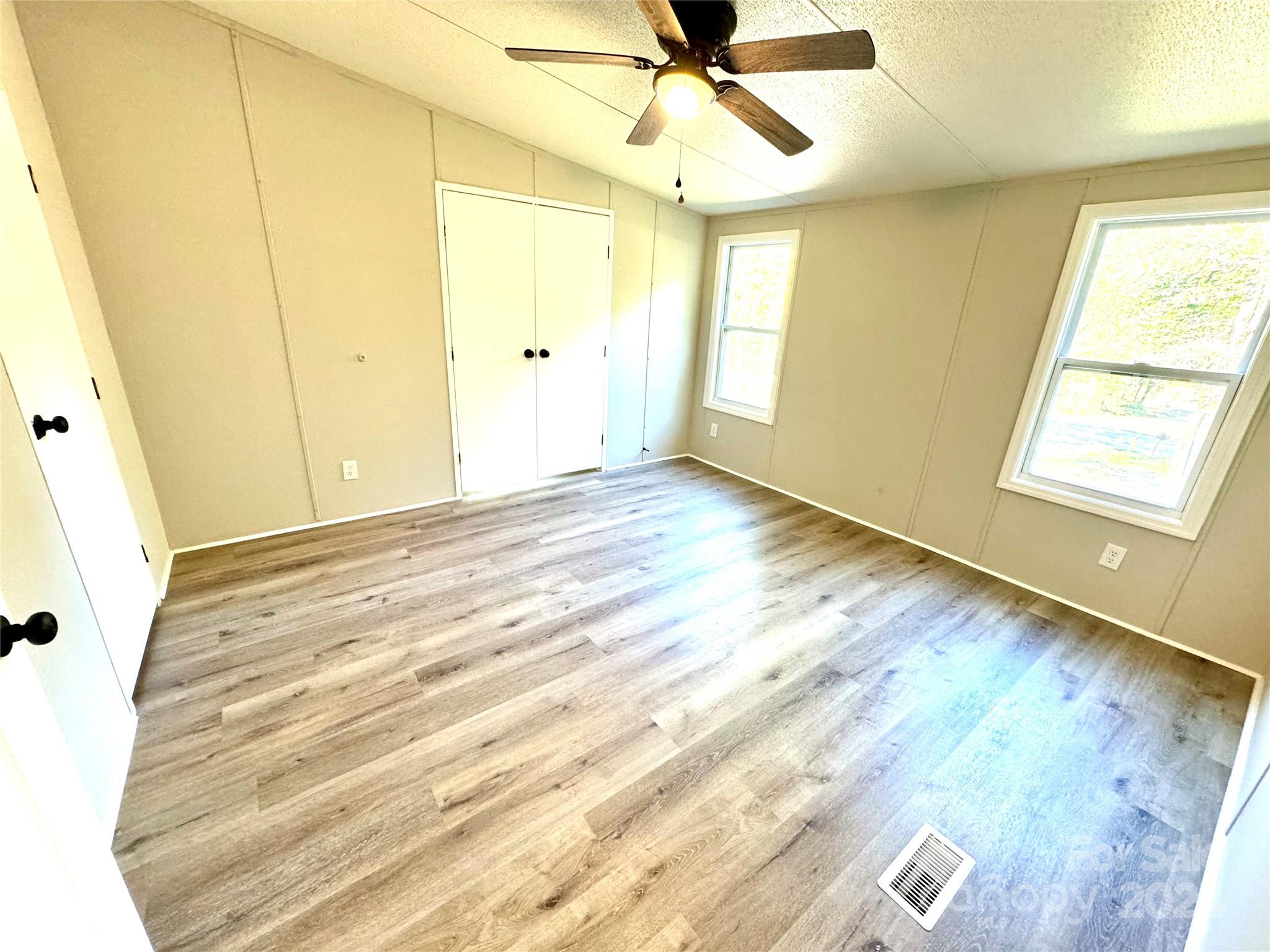 Mount Anderson - Residential