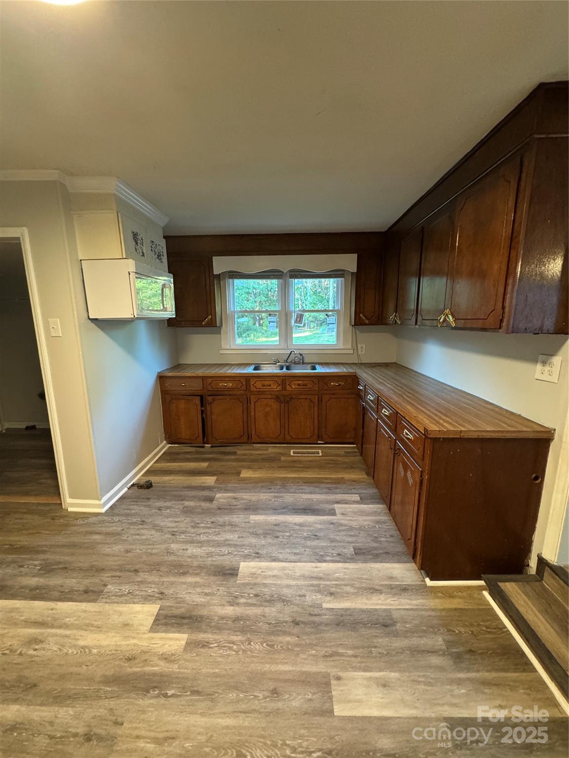 4931 King Wilkinson Road