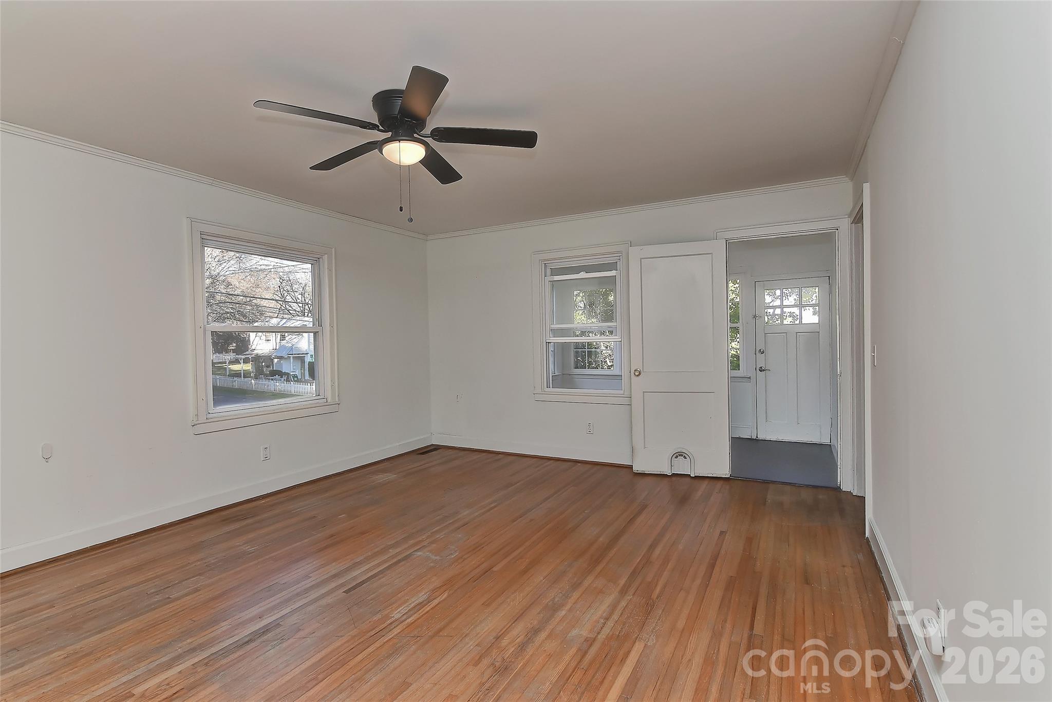 302 Johnson Street N