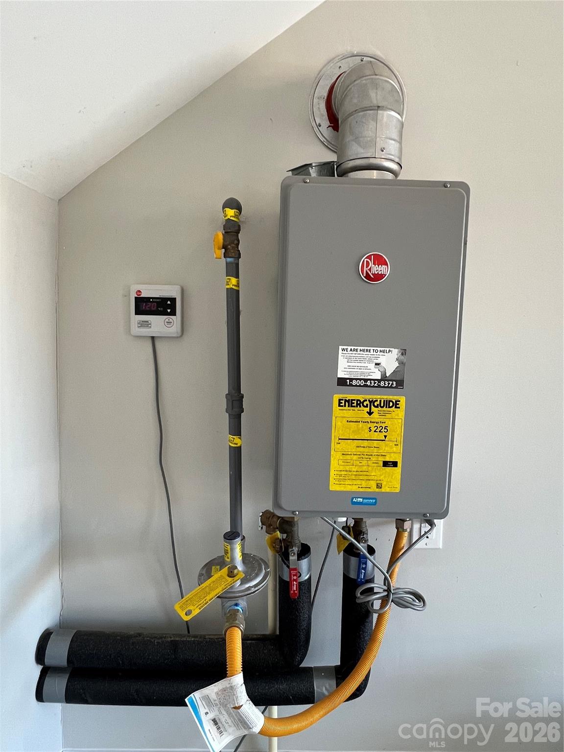 Courtyards on Poplar Tent - Residential