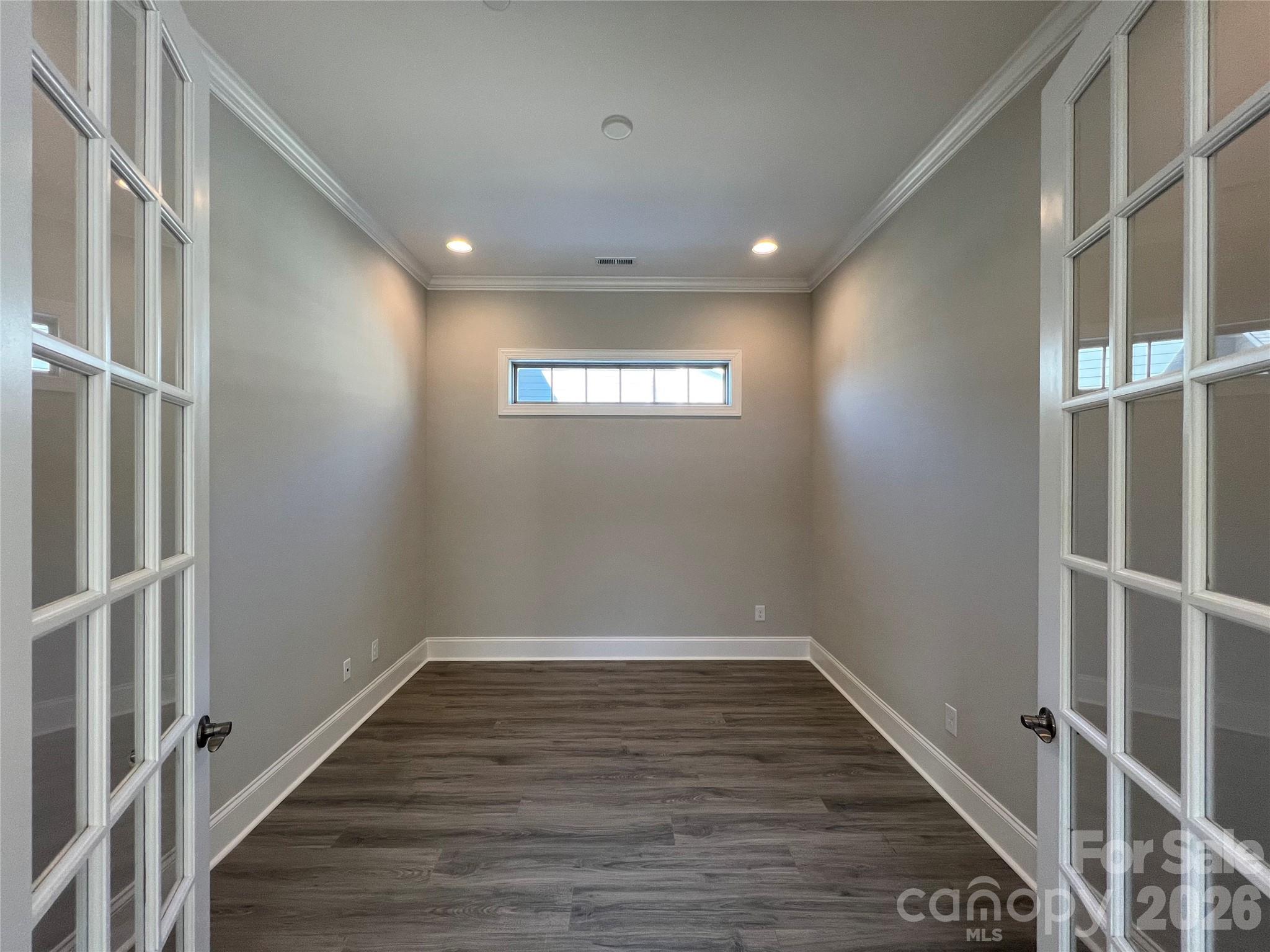 Courtyards on Poplar Tent - Residential