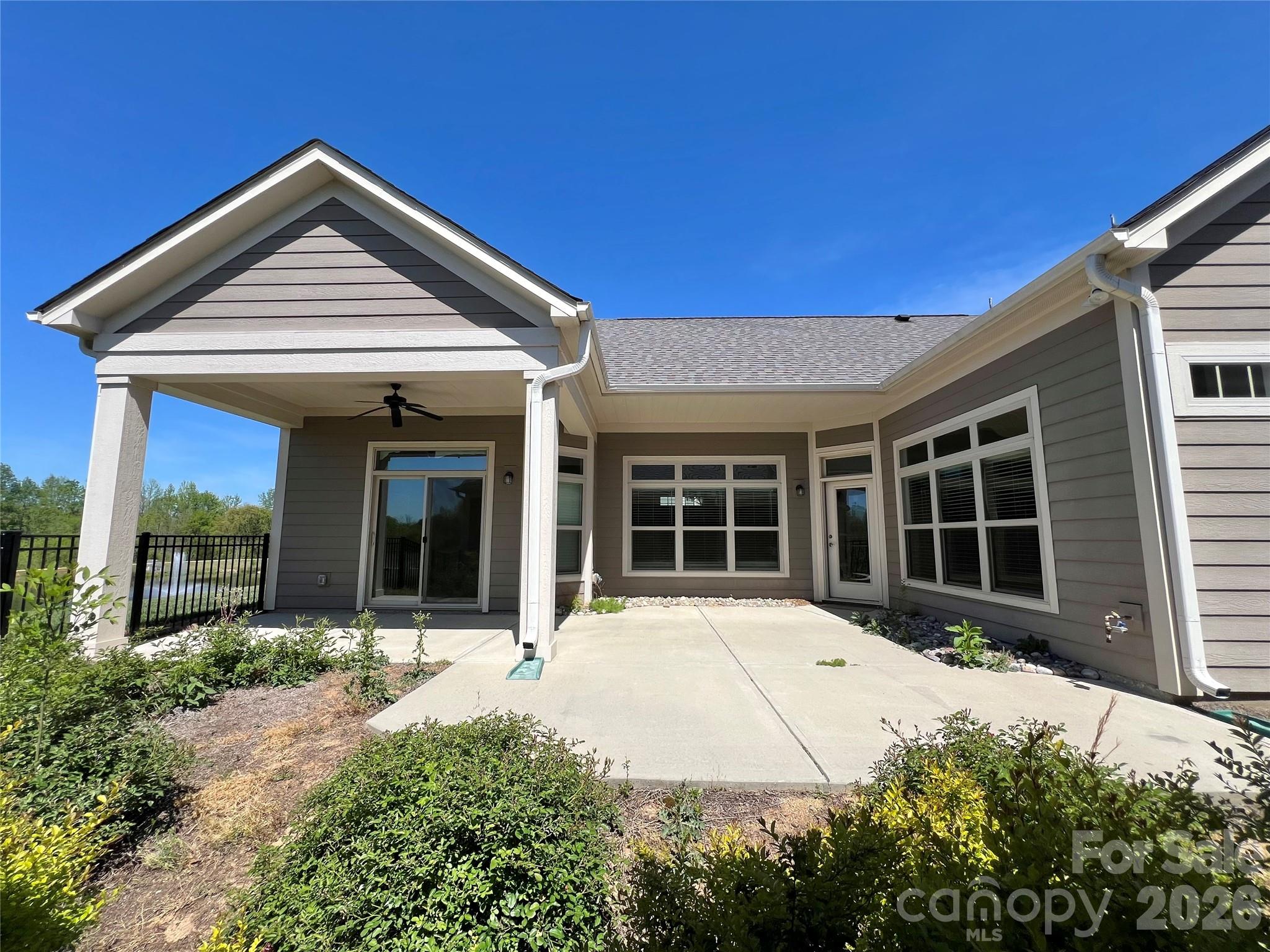 Courtyards on Poplar Tent - Residential