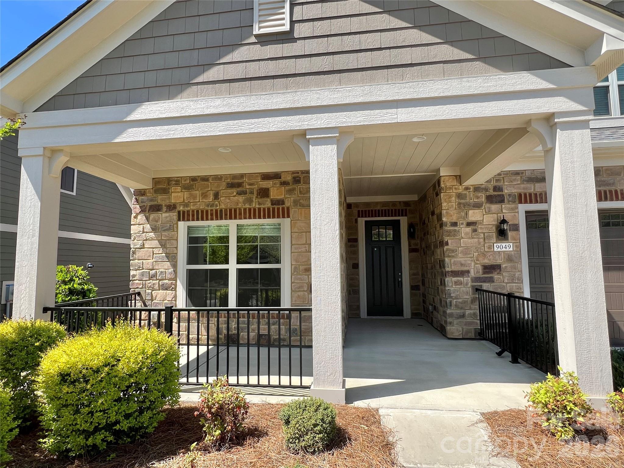 Courtyards on Poplar Tent - Residential