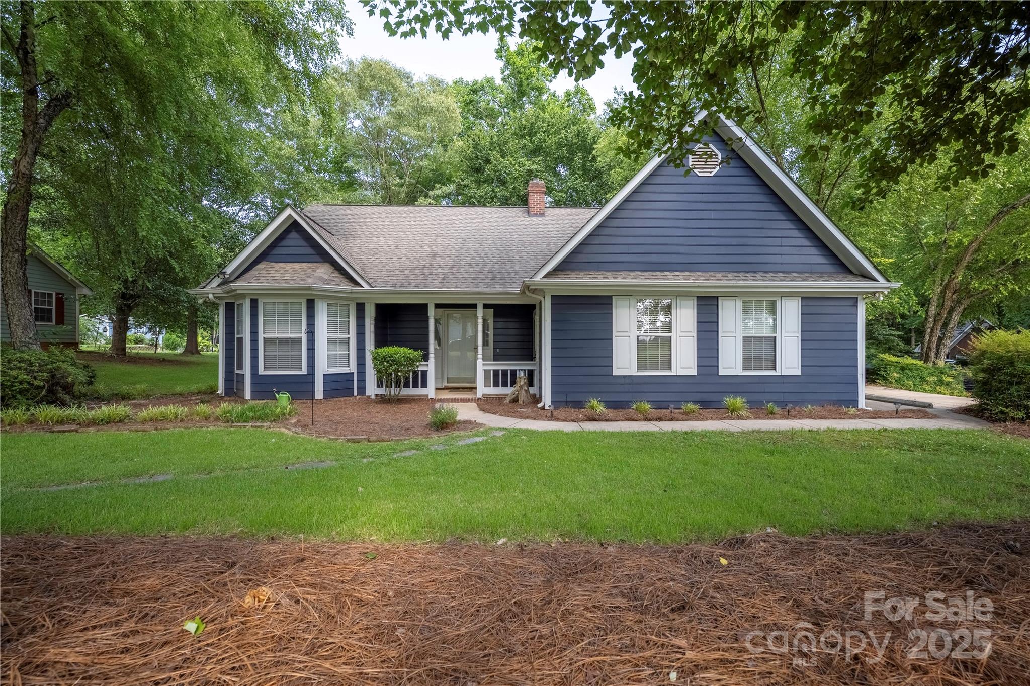 172 Valleybrook Drive 8