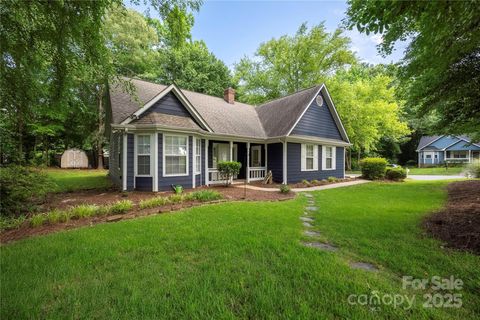 172 Valleybrook Drive 8 Denver NC 28037