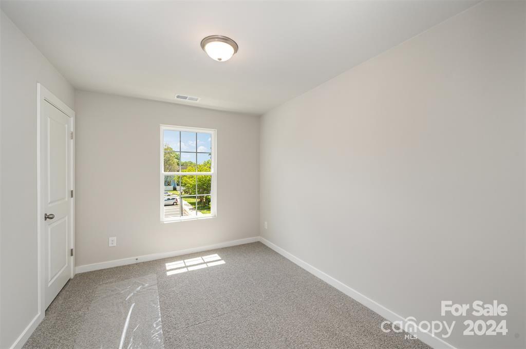 Vantage Pointe - Residential