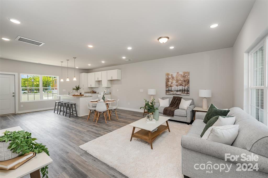 Vantage Pointe - Residential