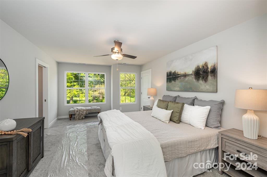 Vantage Pointe - Residential