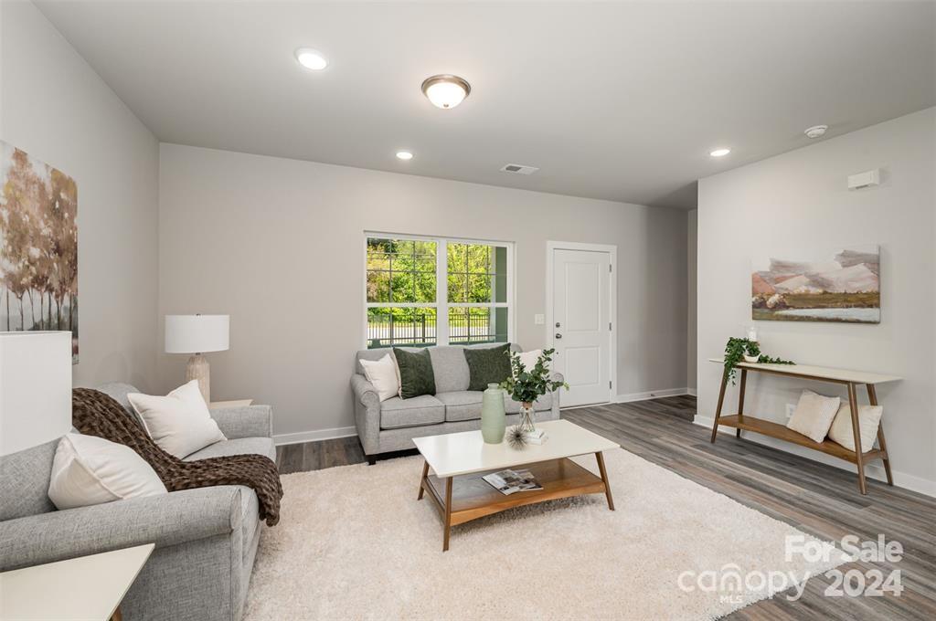 Vantage Pointe - Residential