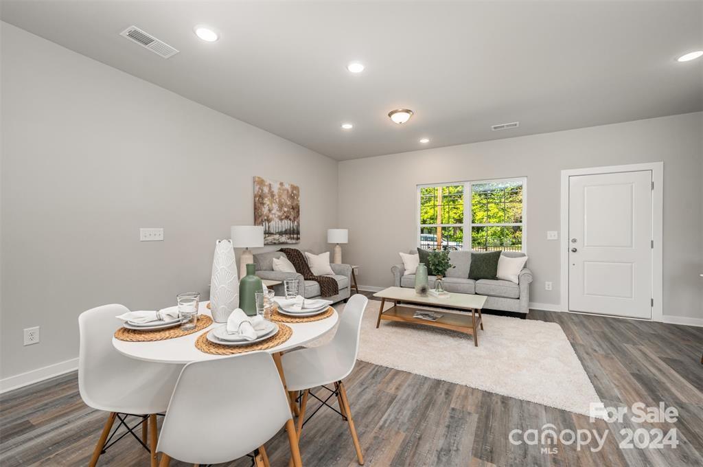 Vantage Pointe - Residential