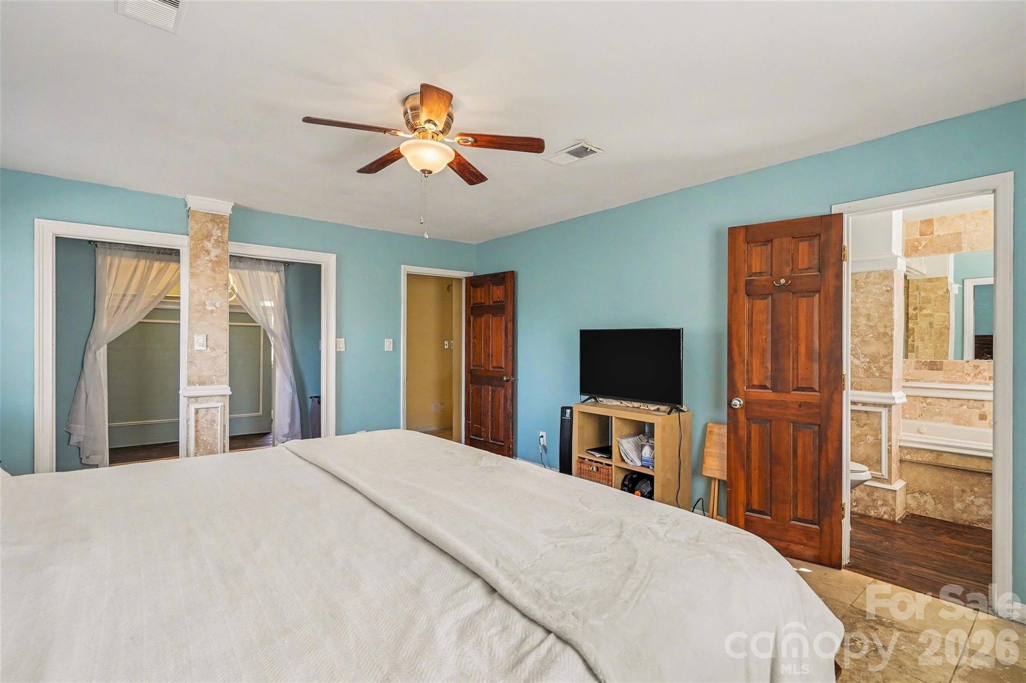 RAVENWOOD - Residential