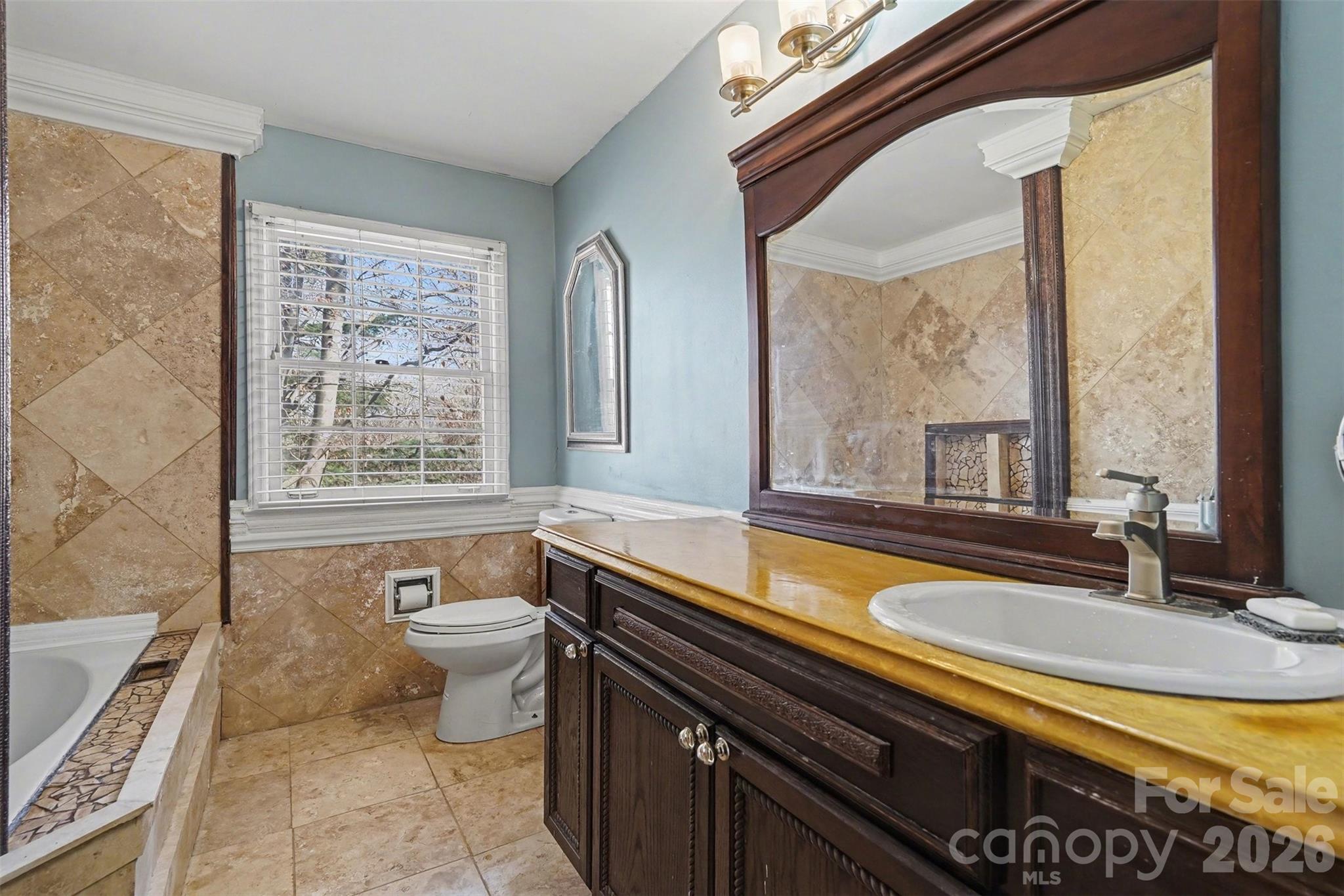 RAVENWOOD - Residential