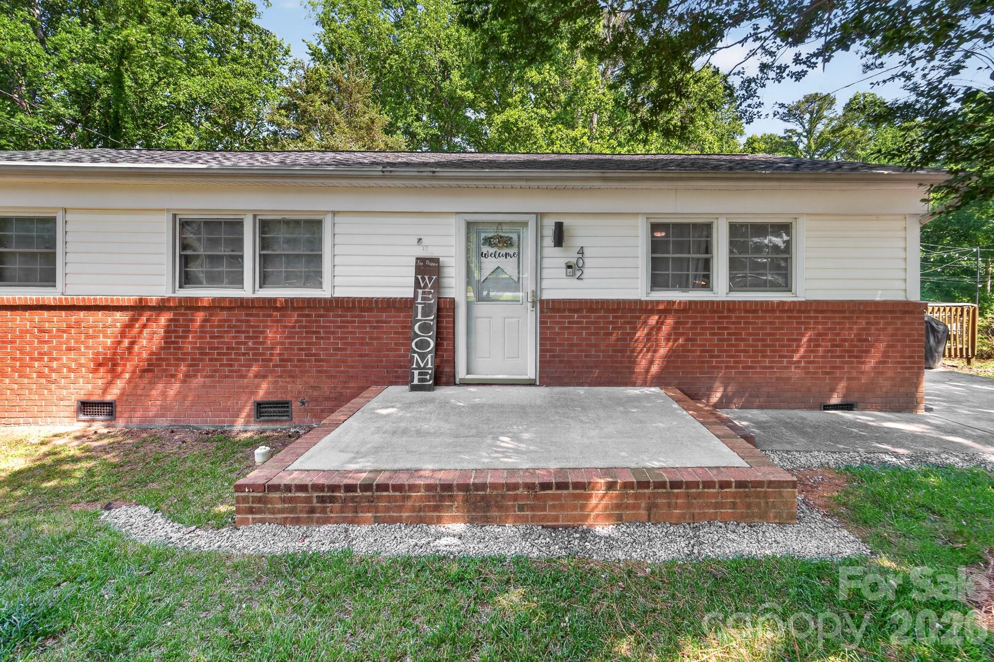 402 Wooddale Drive