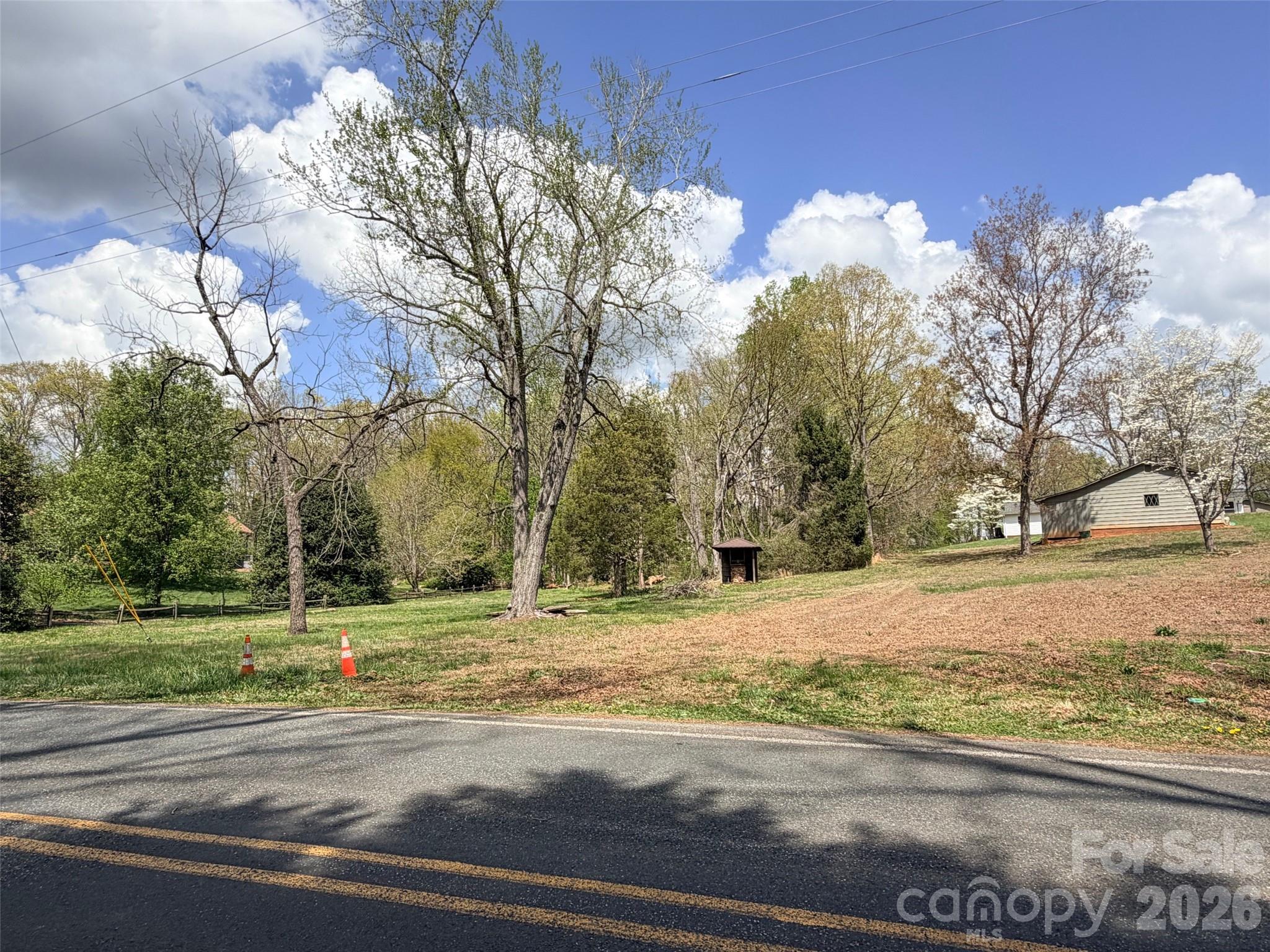 0000 Curve View Road