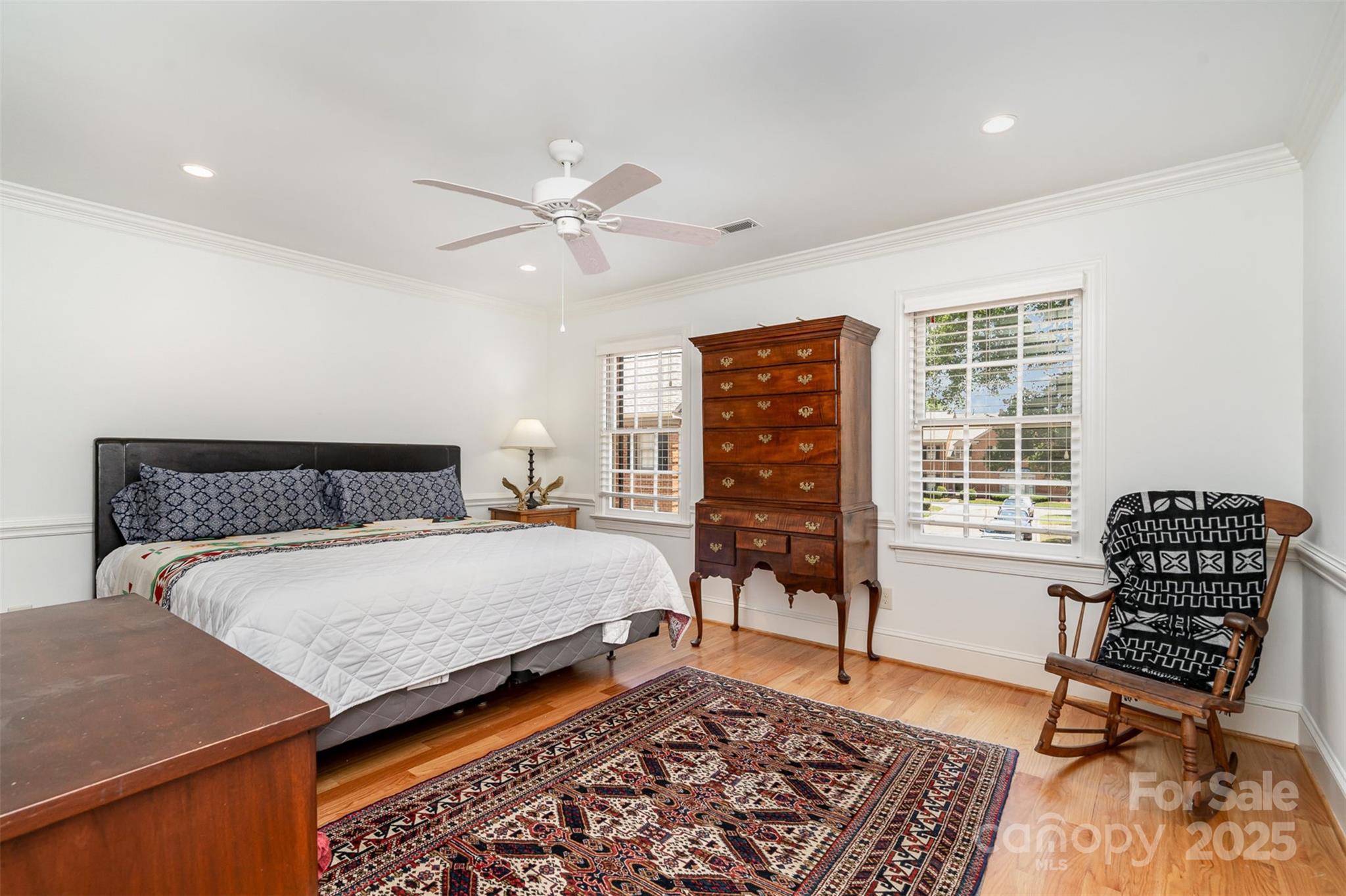 Charlotte, North Carolina 28210, United States, 3 Bedrooms Bedrooms, ,4 BathroomsBathrooms,Residential,Active,160902