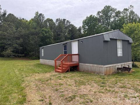 201 Golden Oaks Lane Ellenboro NC 28080