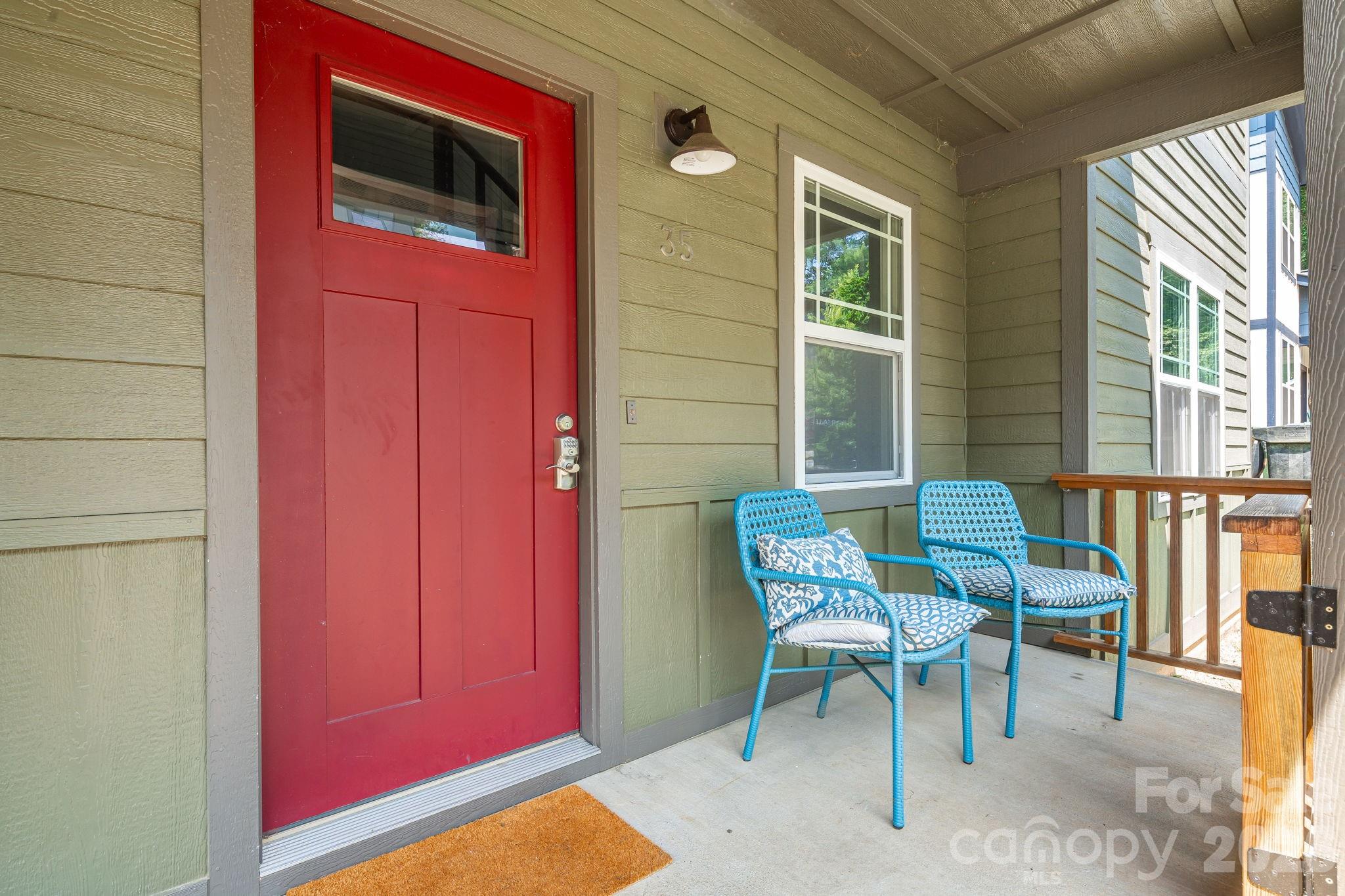 35 Emmett Lane