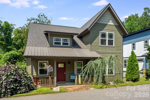 Photo of 35 Emmett Lane, Asheville, NC 28806 (MLS # 4348992)