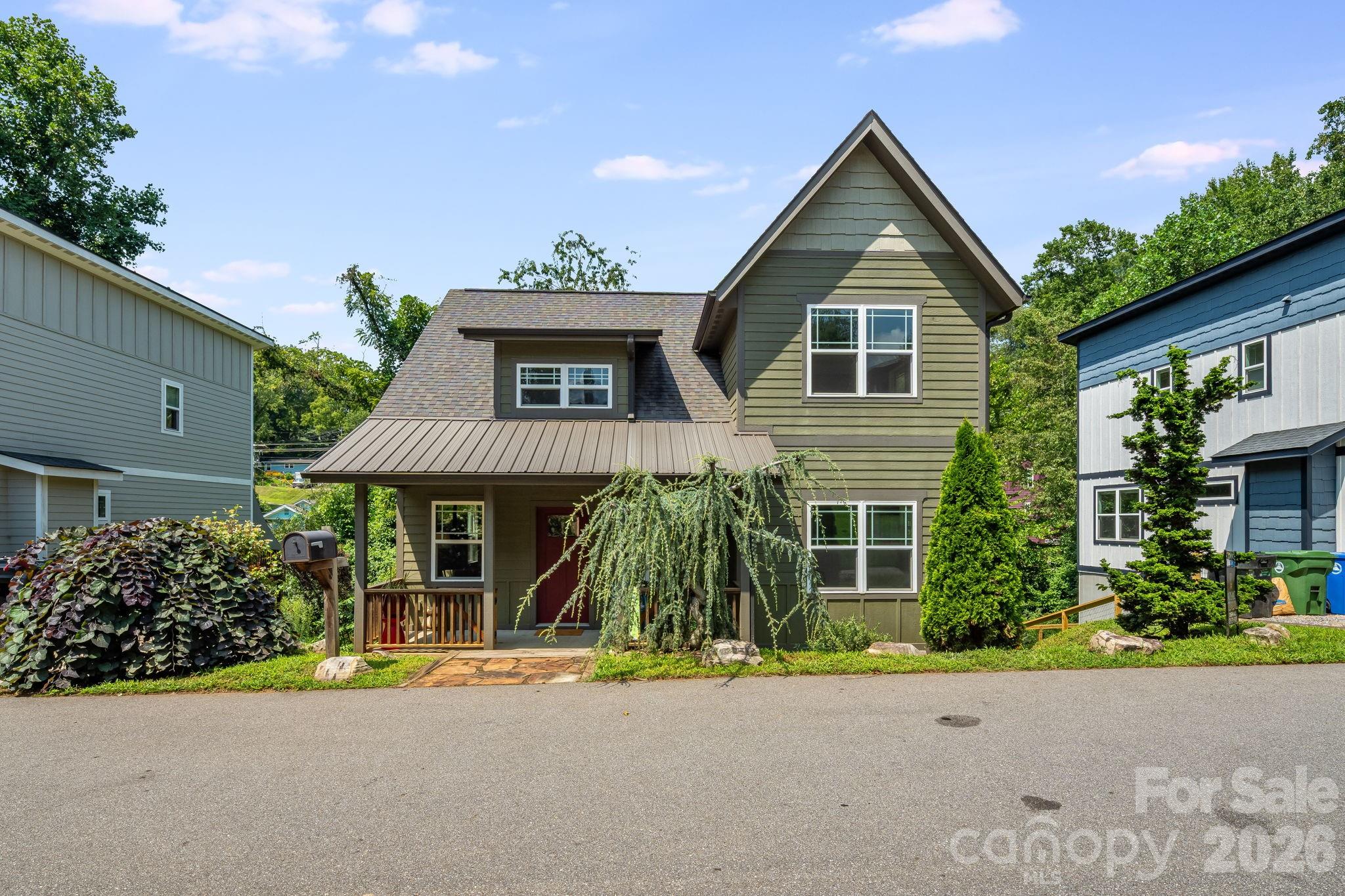 35 Emmett Lane