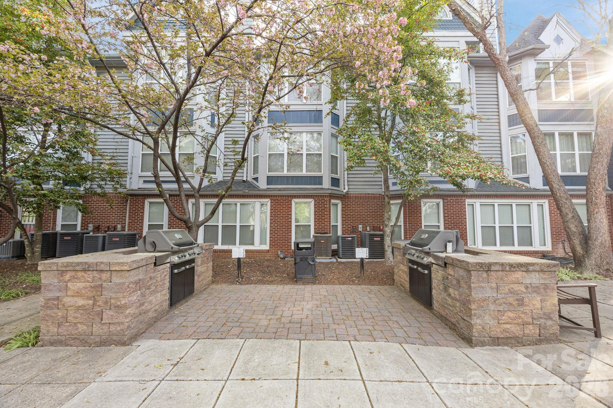 The Fourth Ward Square - Residential