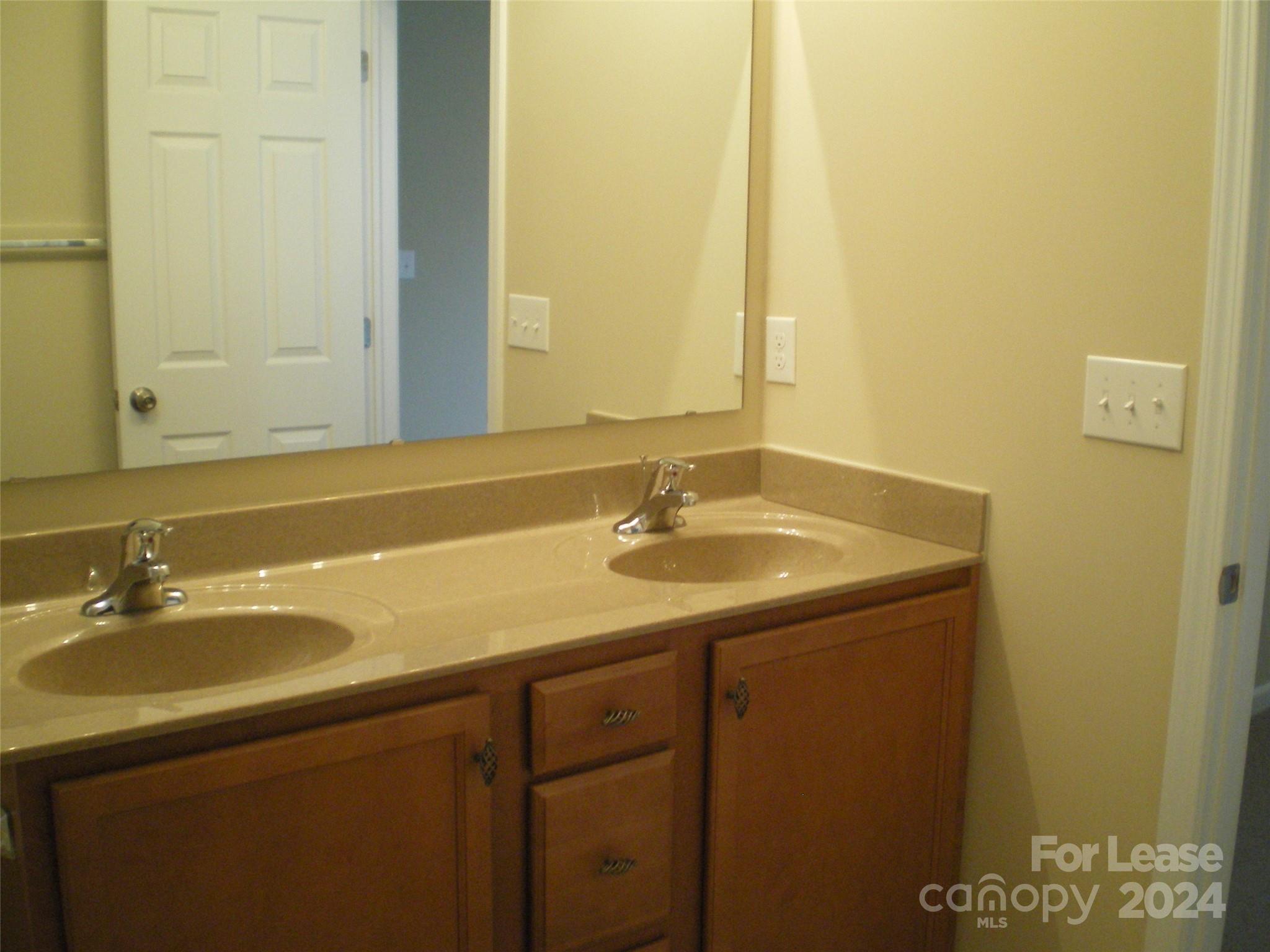 Harris Crossing - Residential Lease