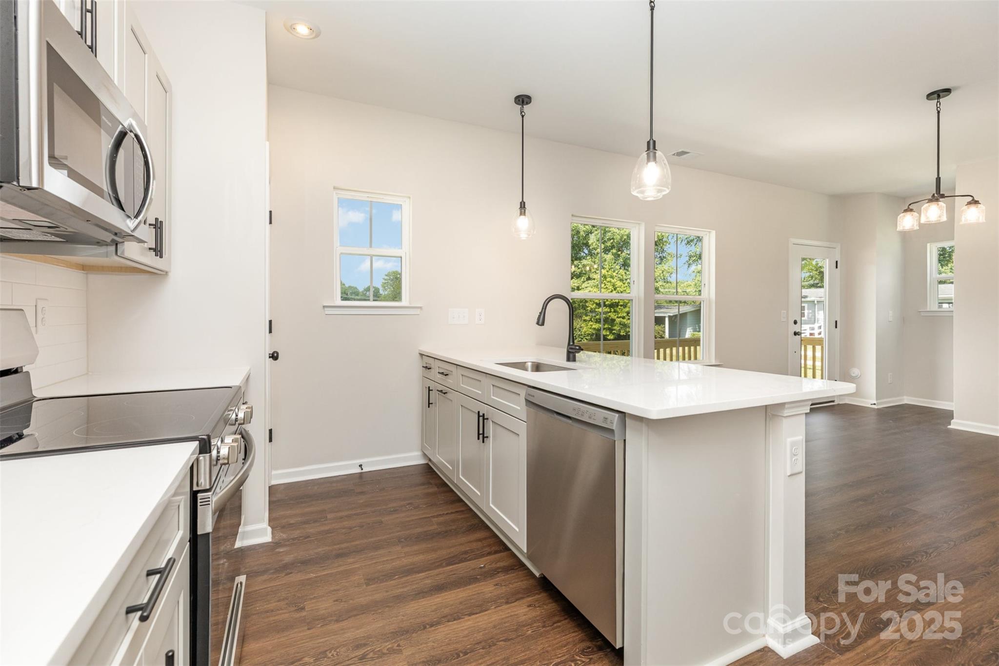 Sadler Village - Residential