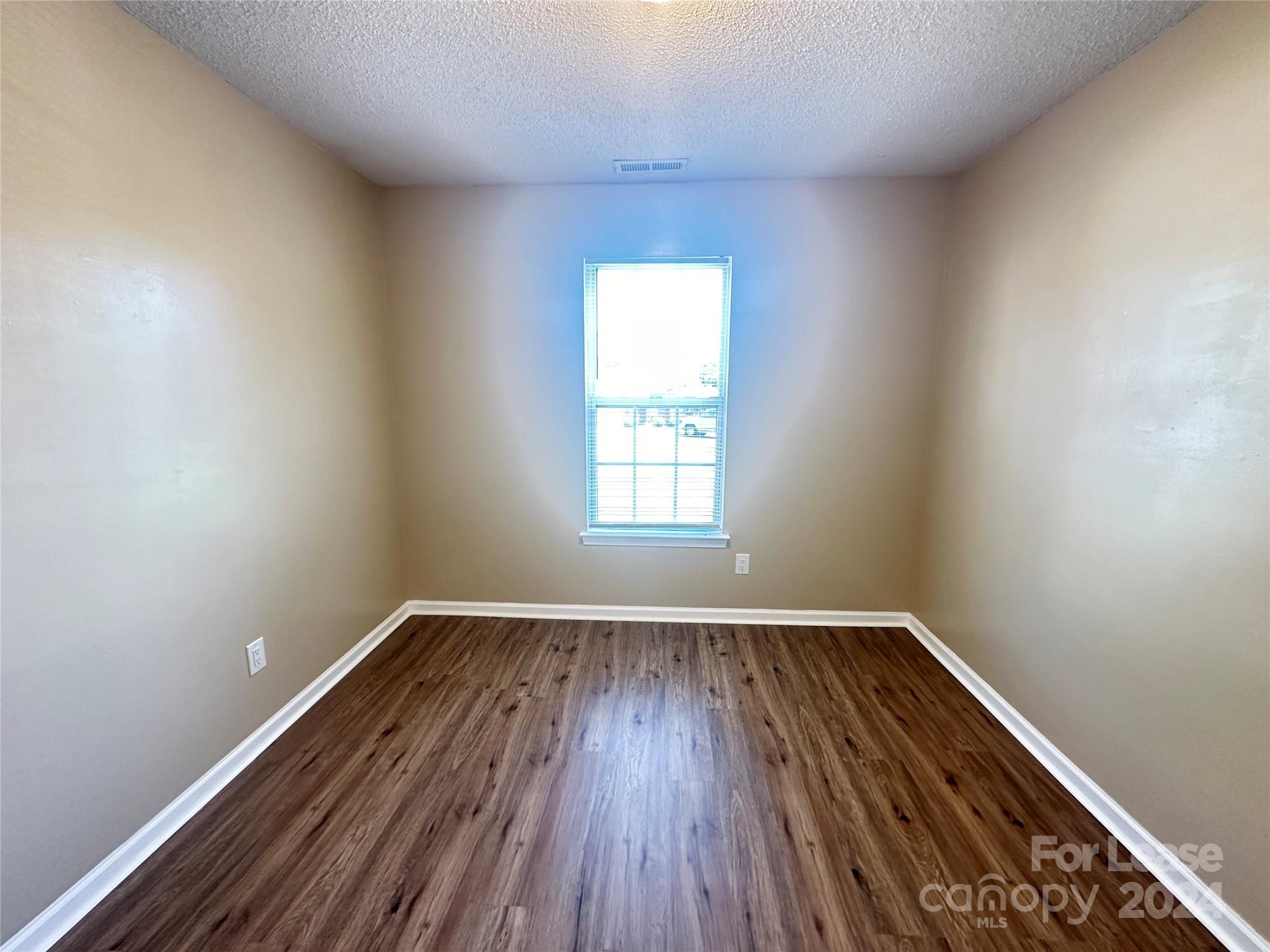 Alexis Pointe - Residential Lease