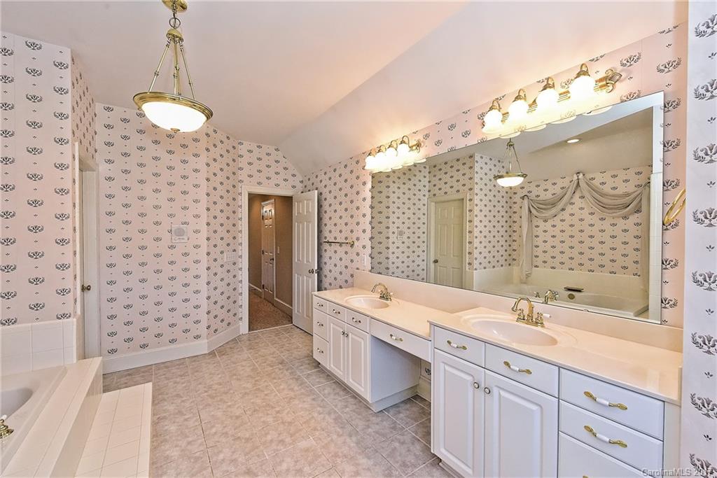 Kings Crossing - Residential