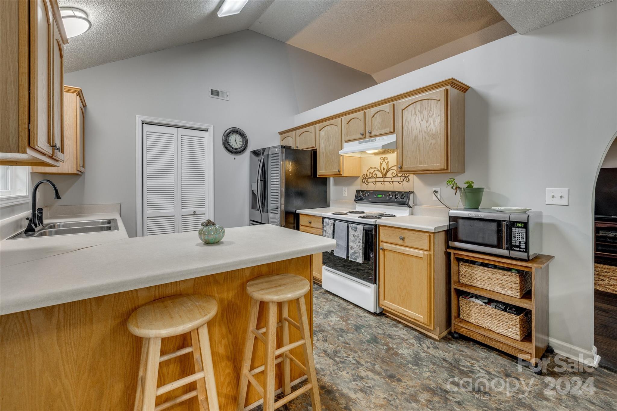 Lincoln Estates - Residential