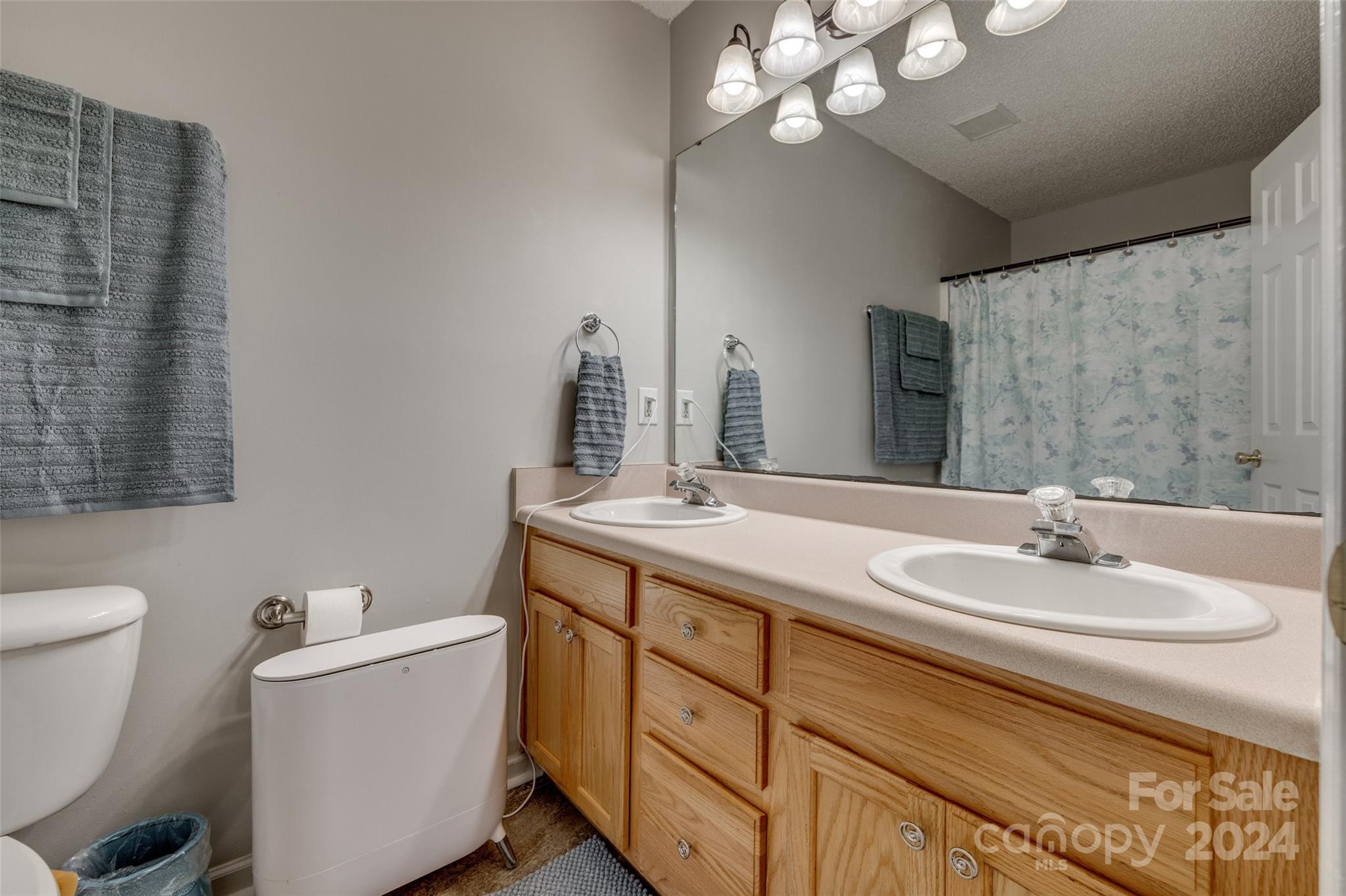 Lincoln Estates - Residential