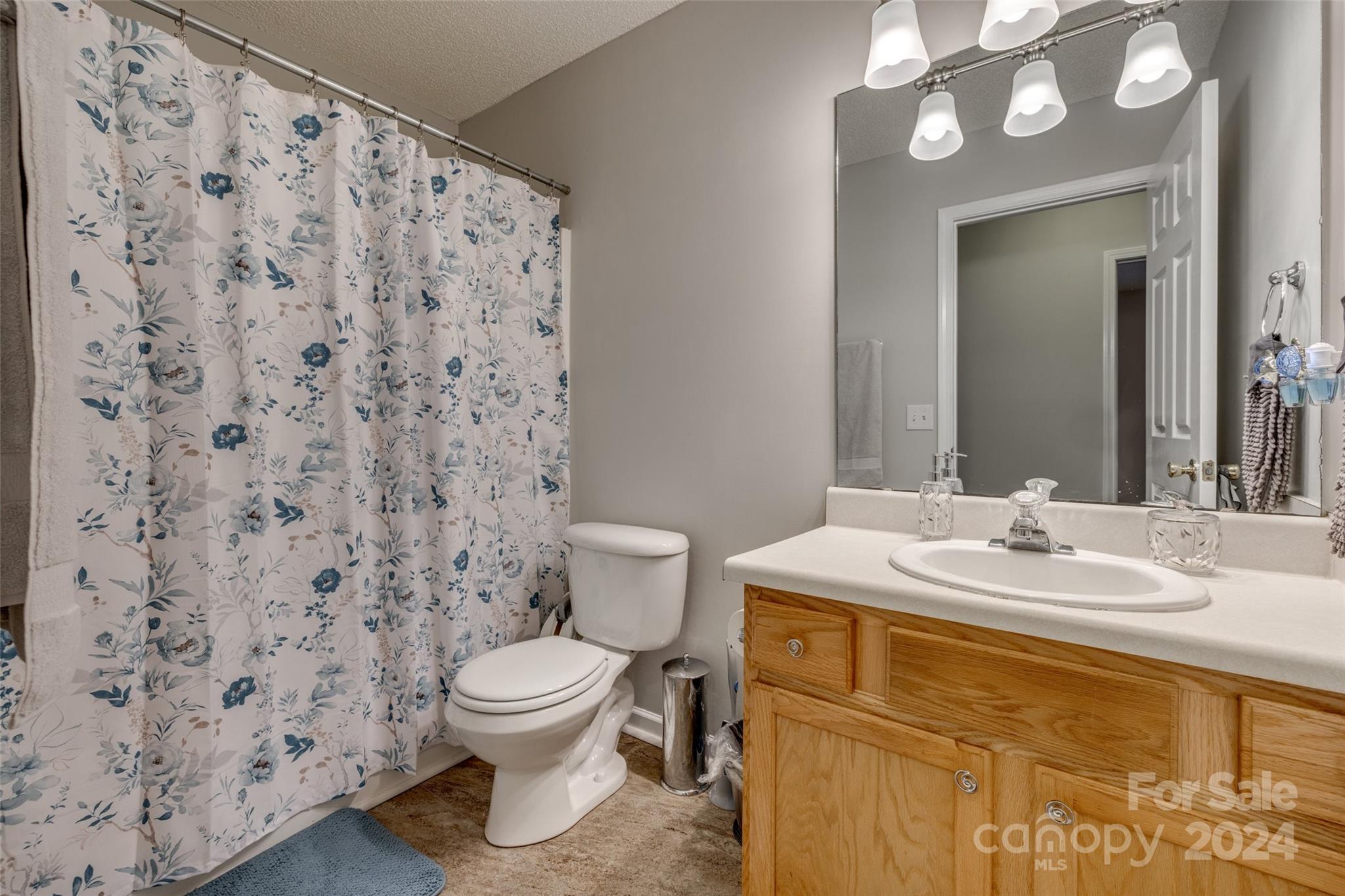 Lincoln Estates - Residential