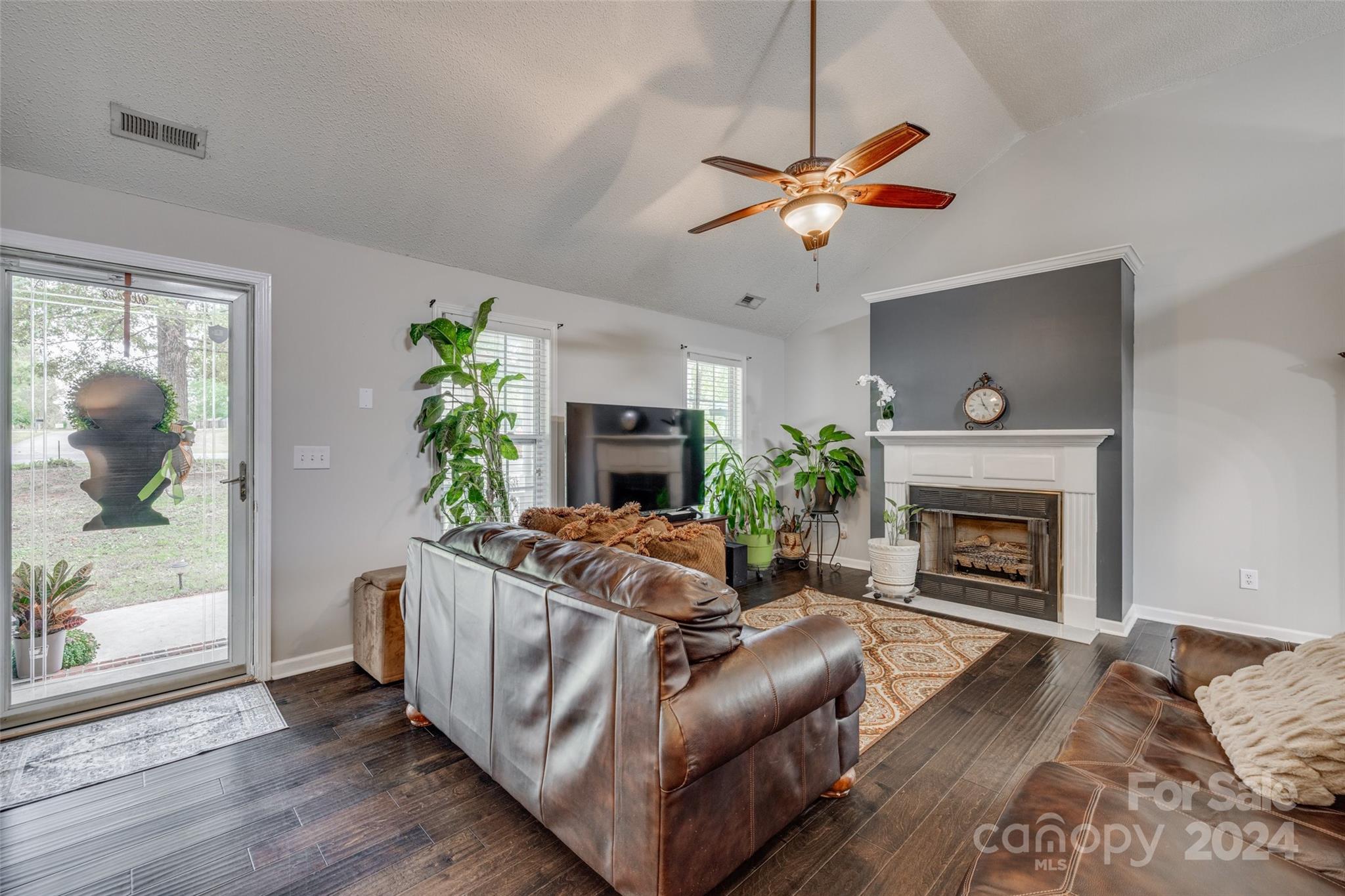 Lincoln Estates - Residential