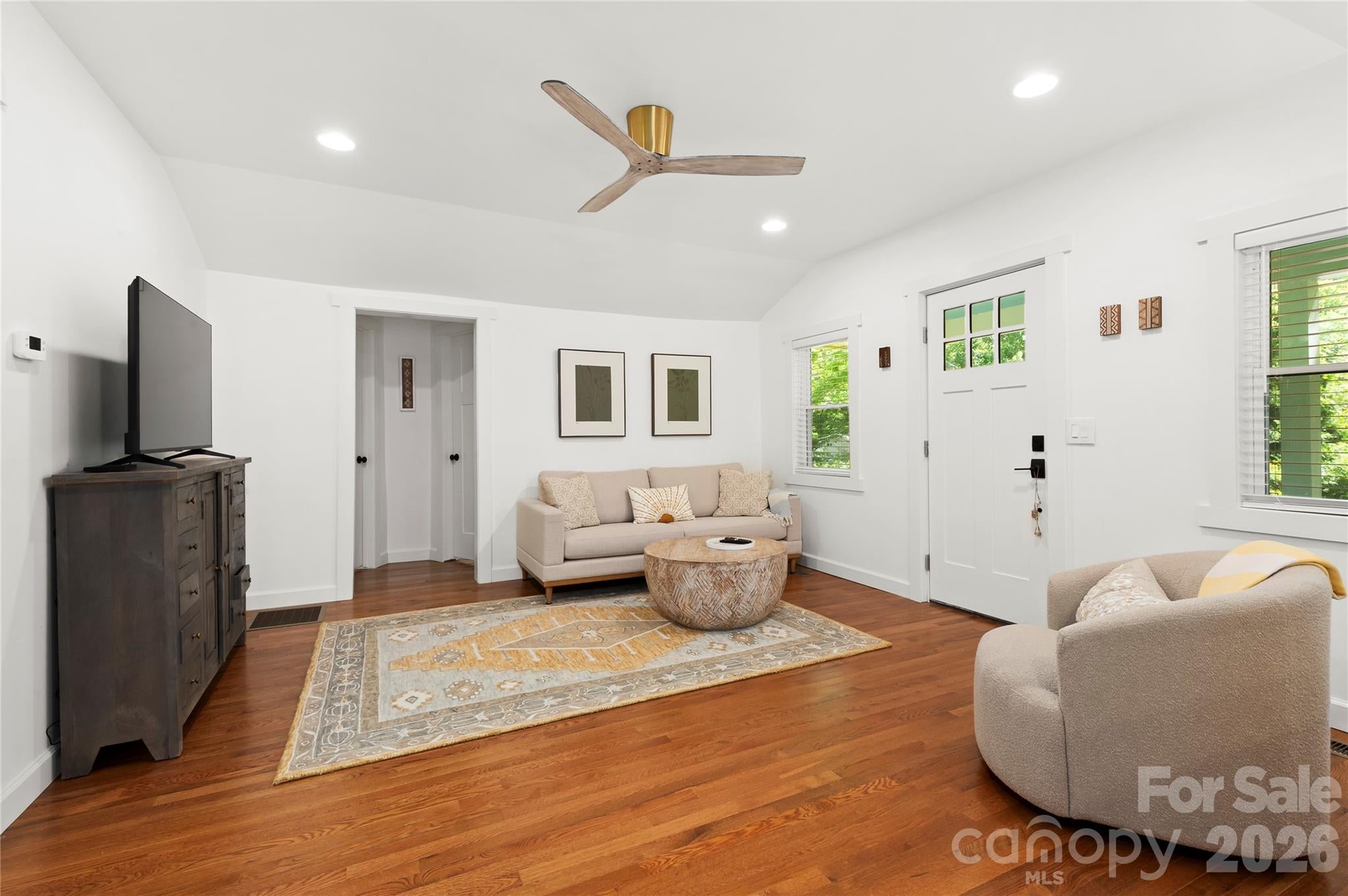 121 Sugar Cove Road