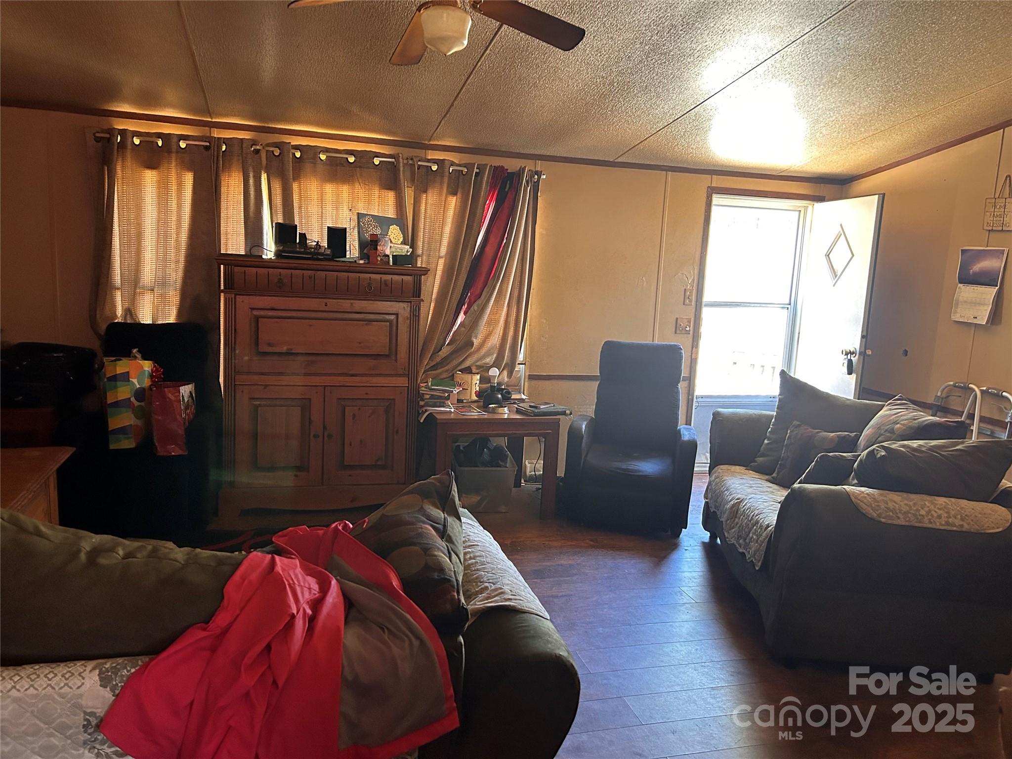 Smith Lake - Residential