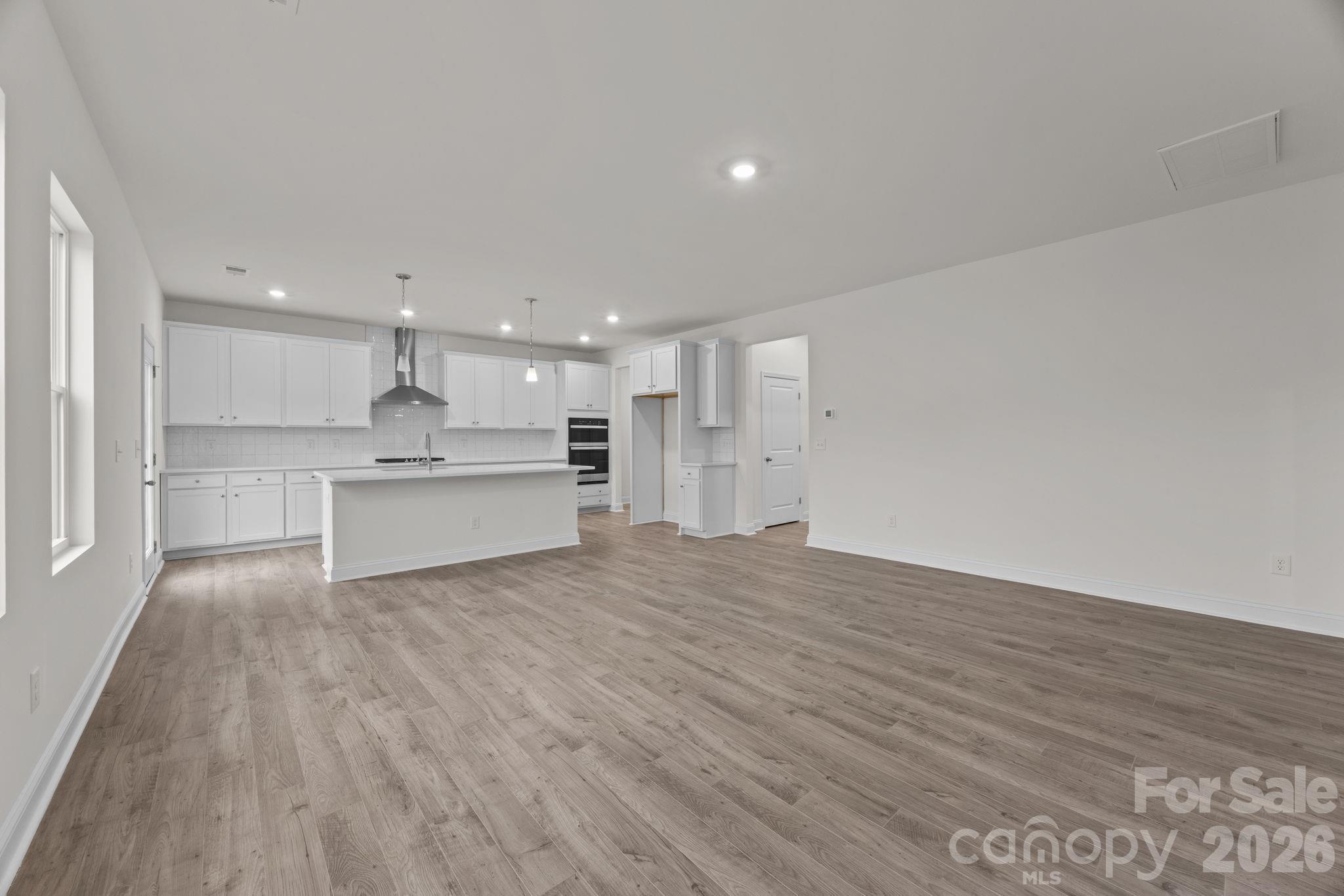 1012 Rocking Horse Road