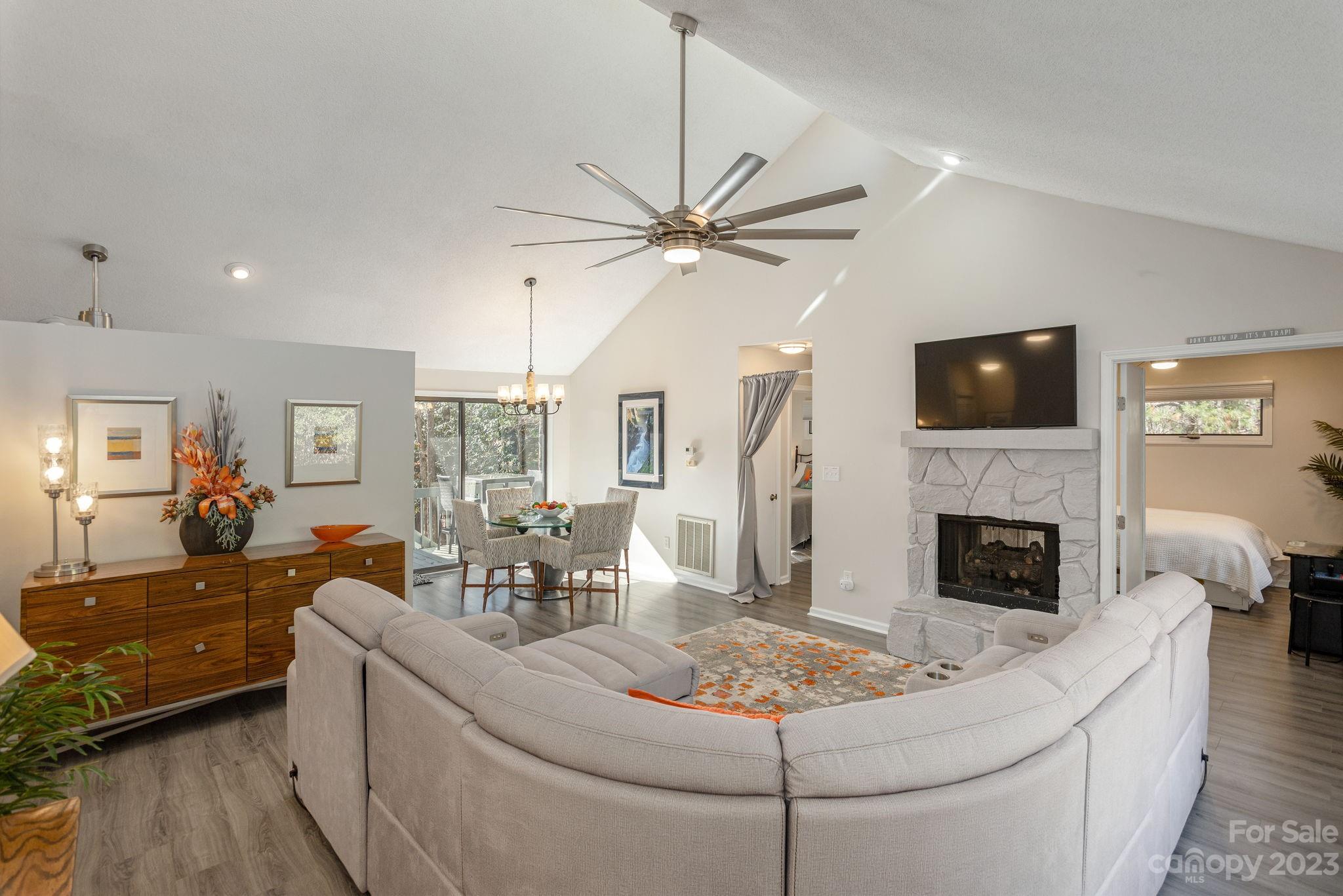 Connestee Falls - Residential