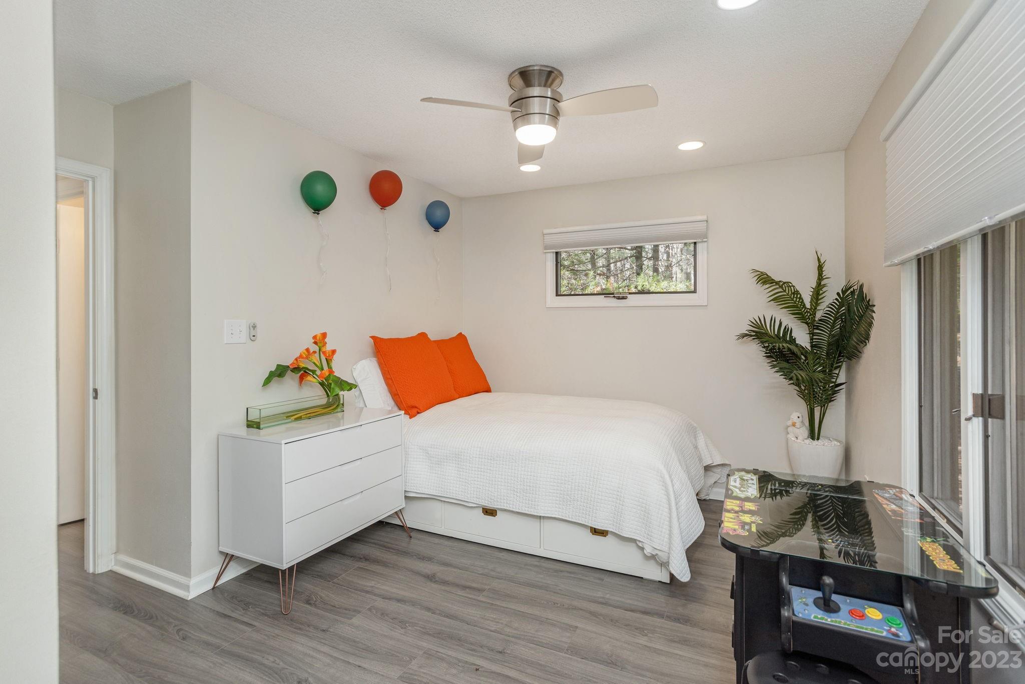 Connestee Falls - Residential