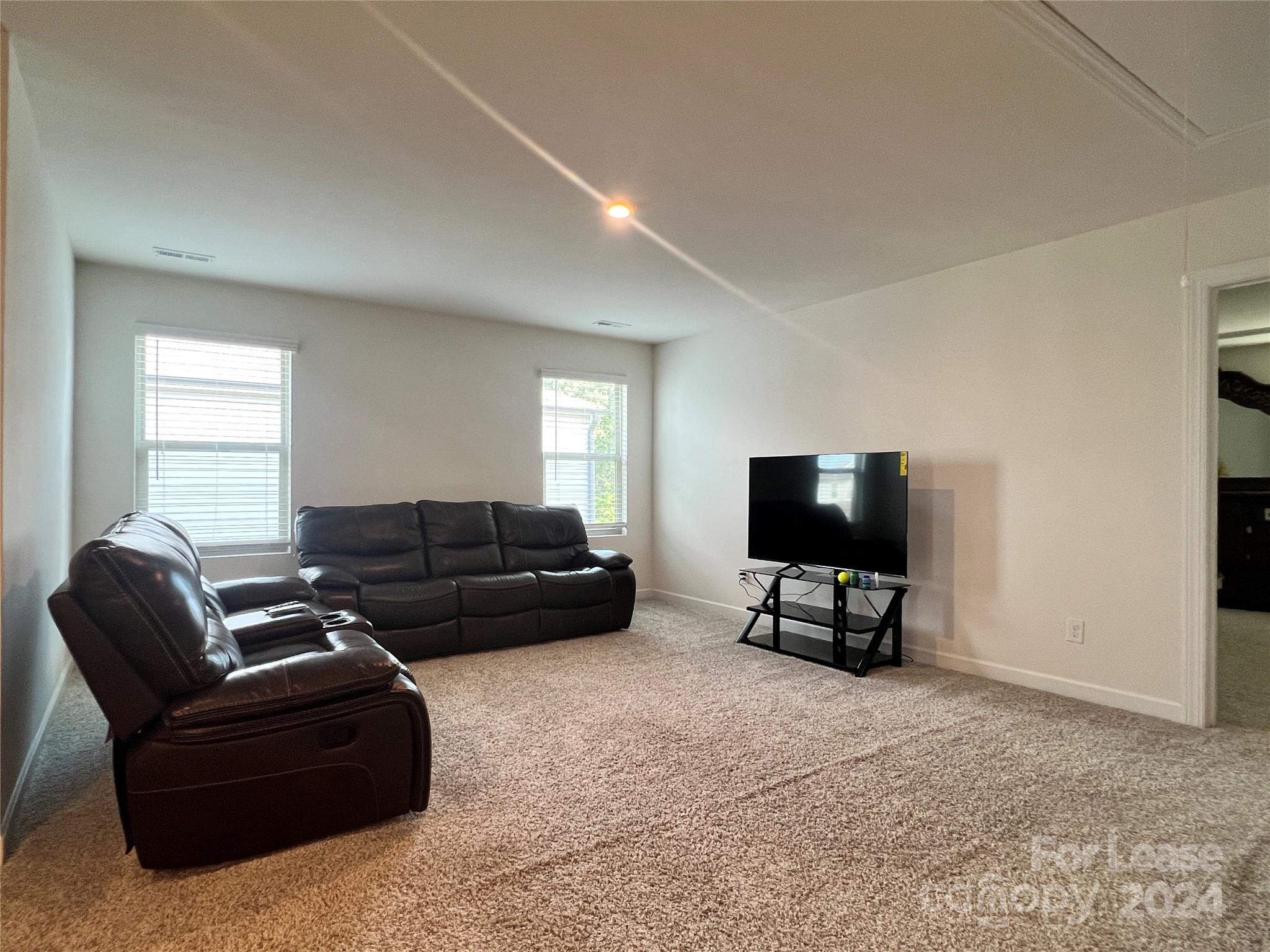 Haywyck Meadows - Residential Lease
