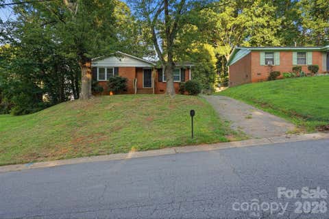 Photo of 6805 Deanwood Place, Charlotte, NC 28217 (MLS # 4399422)