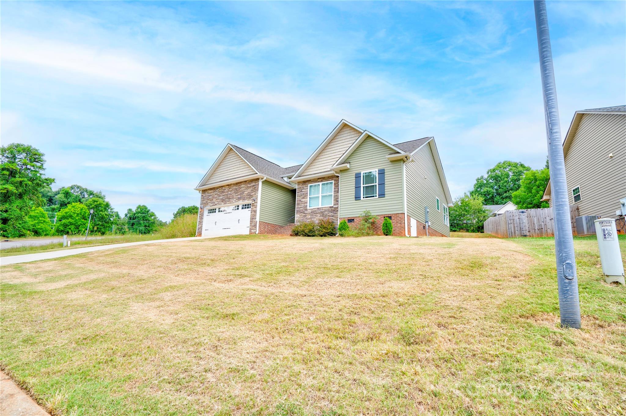 129 Topaz Lane 25