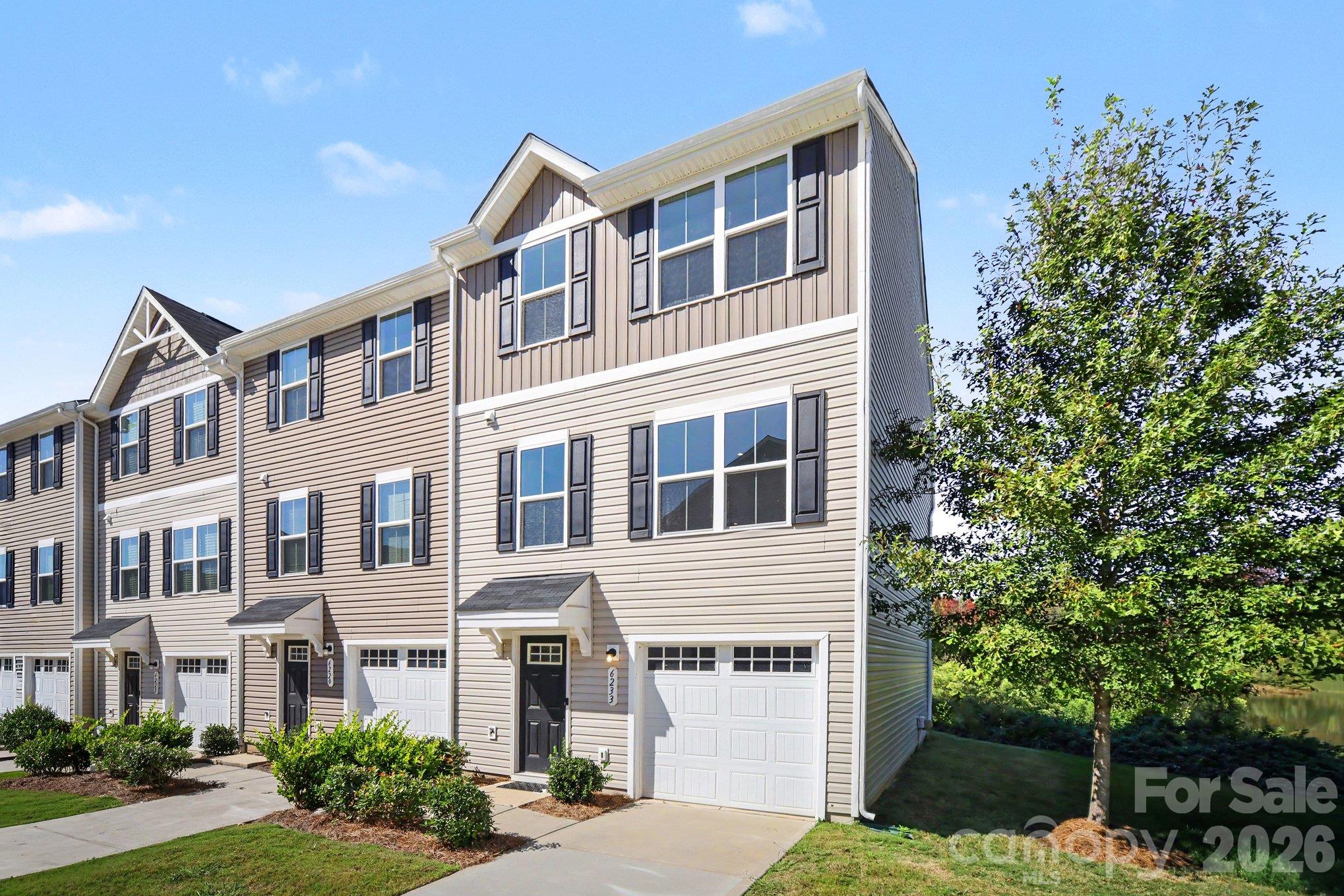 6233 Cutwater Circle