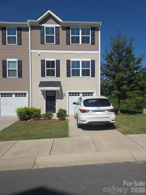 Photo of 6233 Cutwater Circle, Charlotte, NC 28269 (MLS # 4430357)
