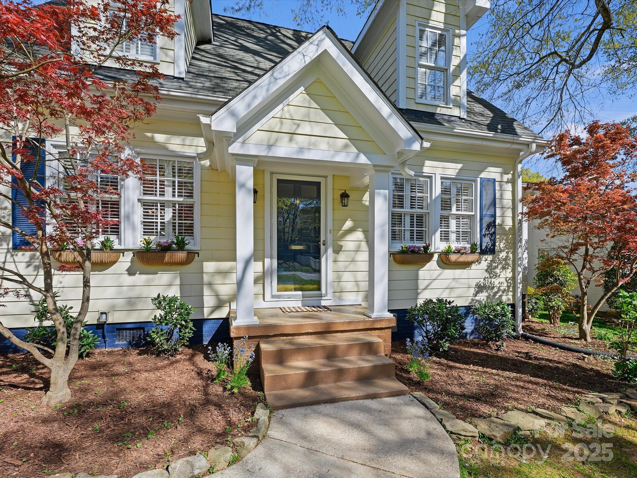 3005 Somerset Drive